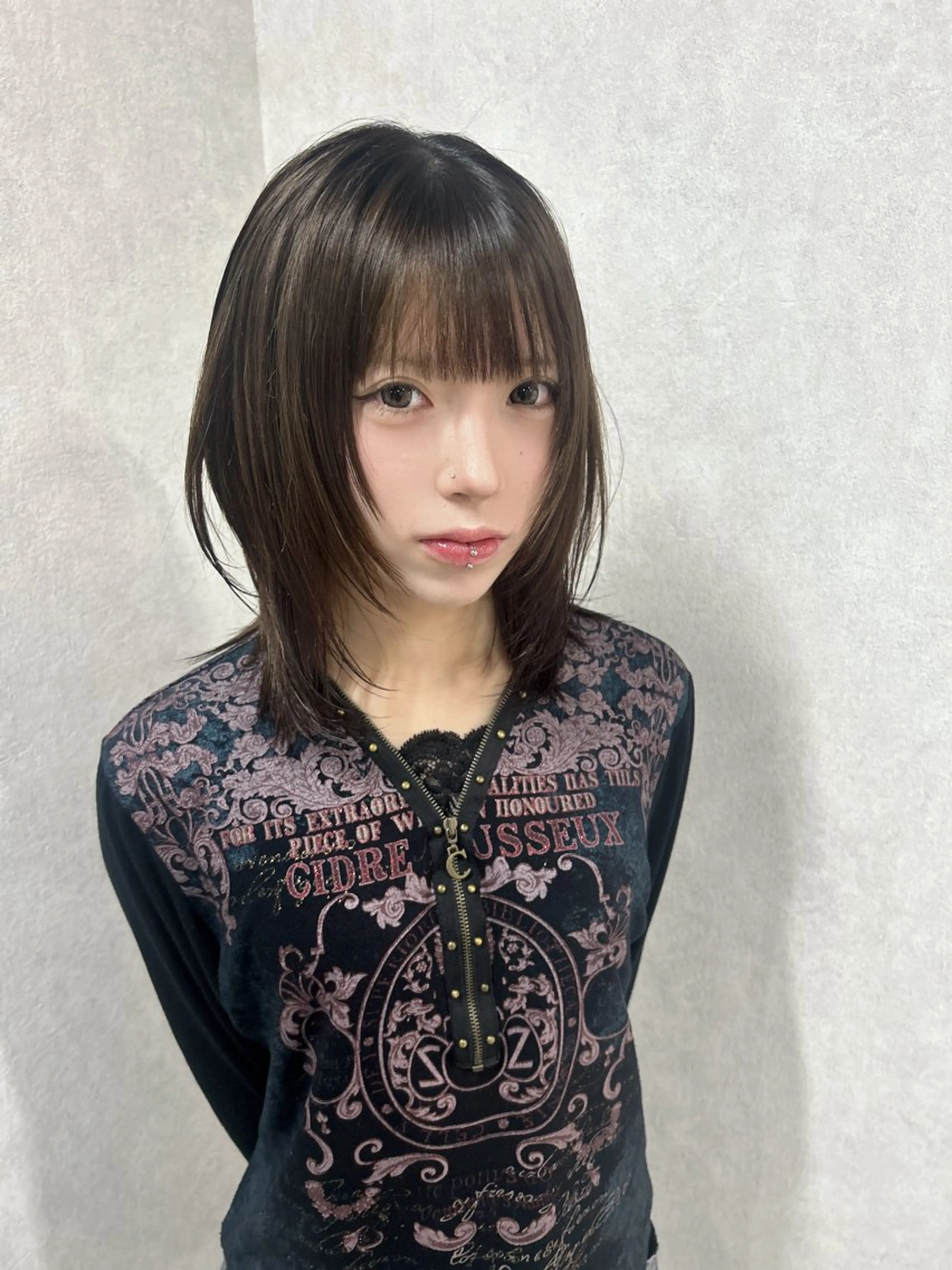 ミディアム 顔周りカット レイヤーカット ワンホンヘア/ 透明感カラー/ゆうとのヘアスタイル