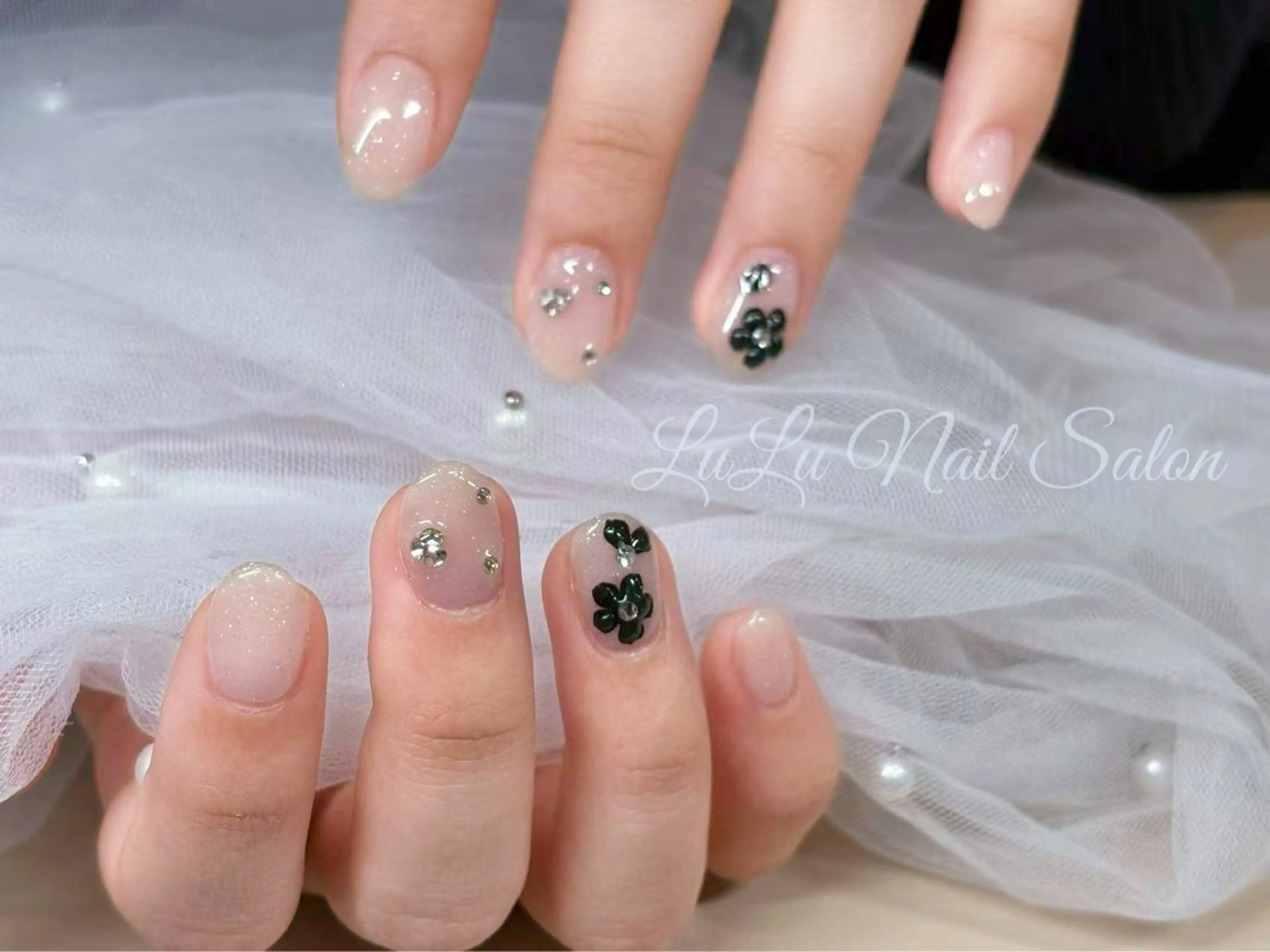 ネイル ハンドネイル LU LU NailSalonのネイルデザイン