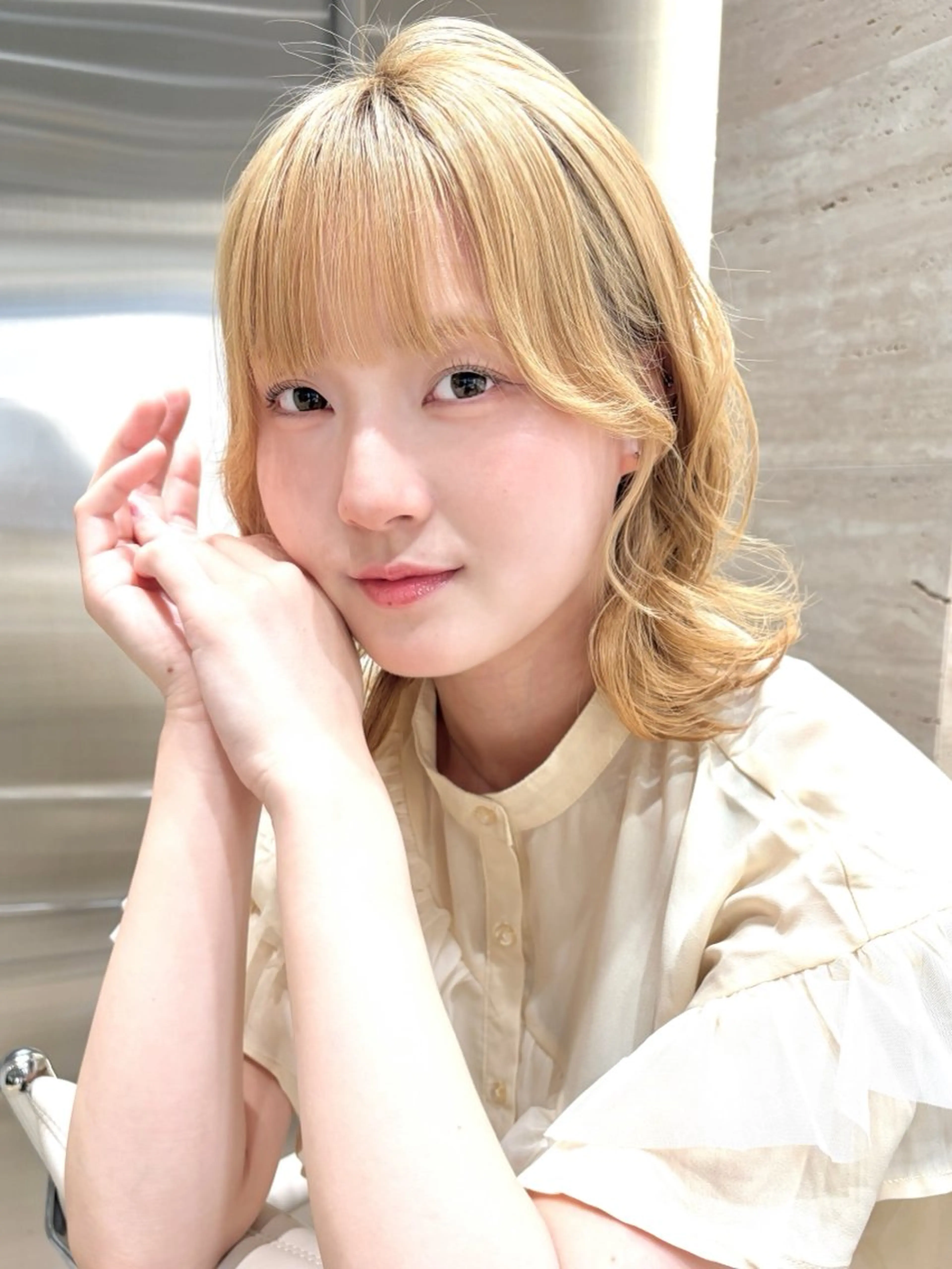 ミディアム カット あらい みゆのヘアスタイル