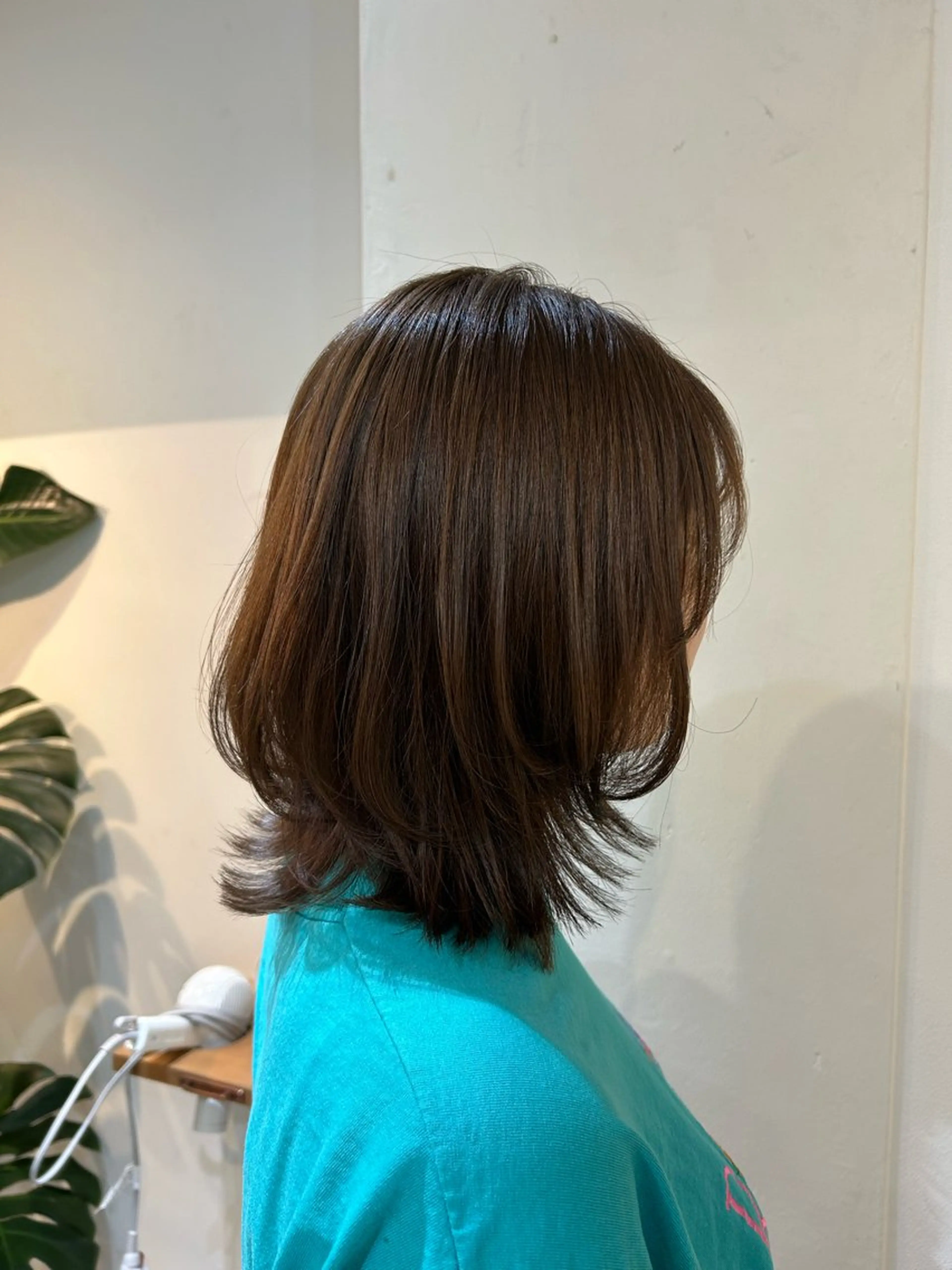 ミディアム レイヤーカット カット ヘアカラー トリートメント 盛本 彩乃のヘアスタイル