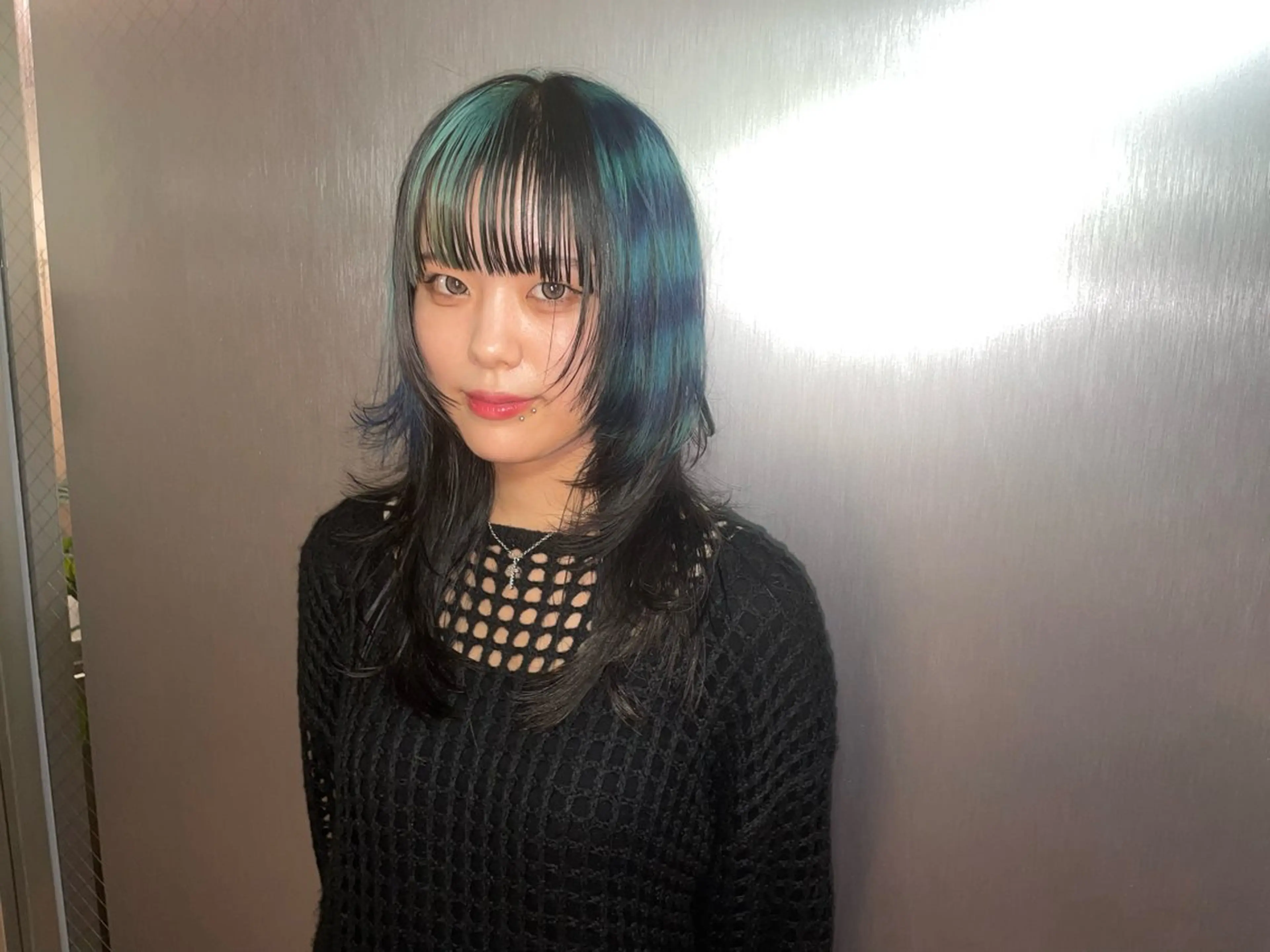 ロング 心斎橋/ハイトーン/ レイヤーカットのヘアスタイル