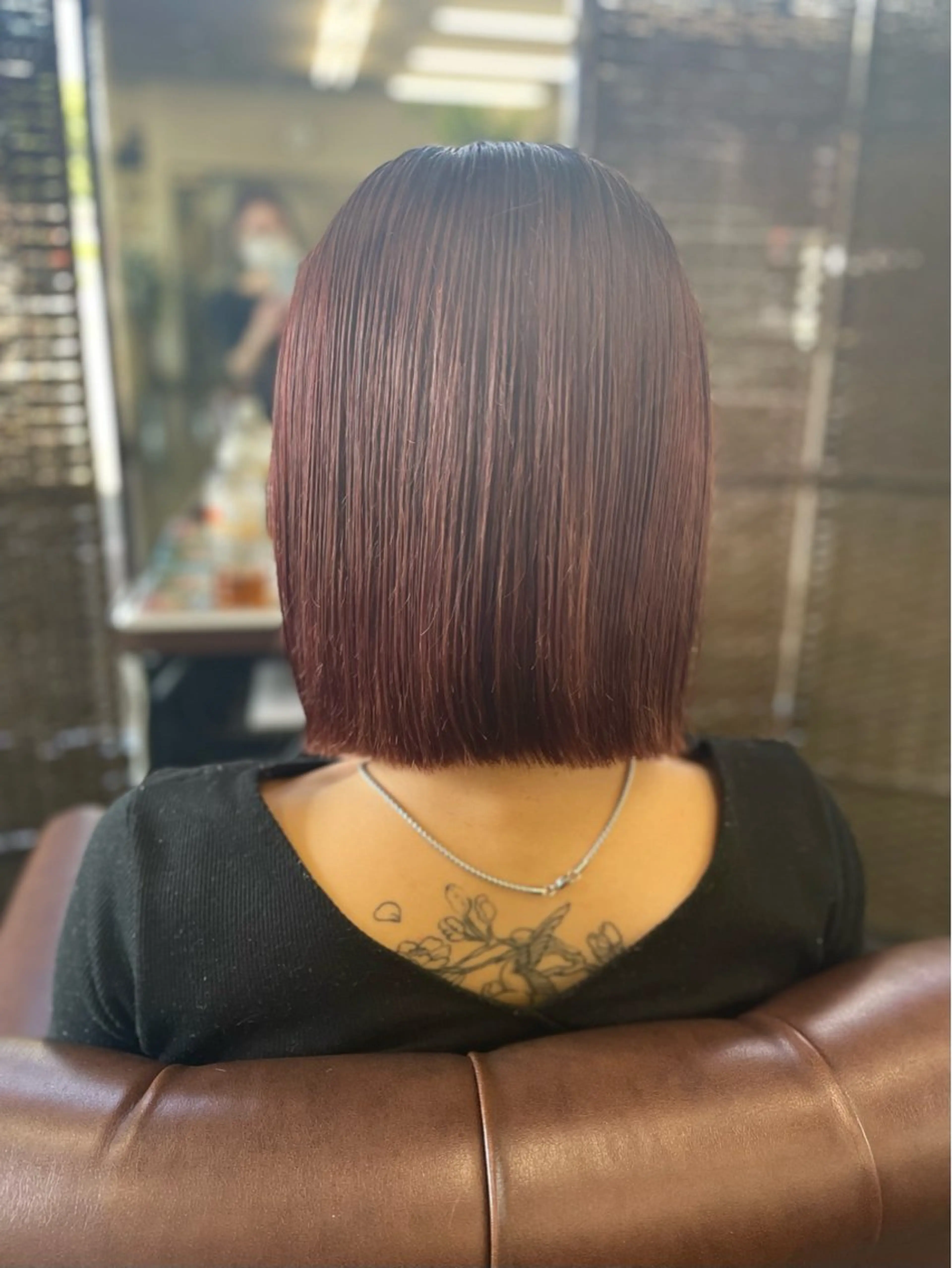 ショート カラー 切りっぱなしボブ ベージュカラー ブリーチ ピンクカラー ピンクベージュ カット ヘアカラー トリートメント 沢田 瞳のヘアスタイル