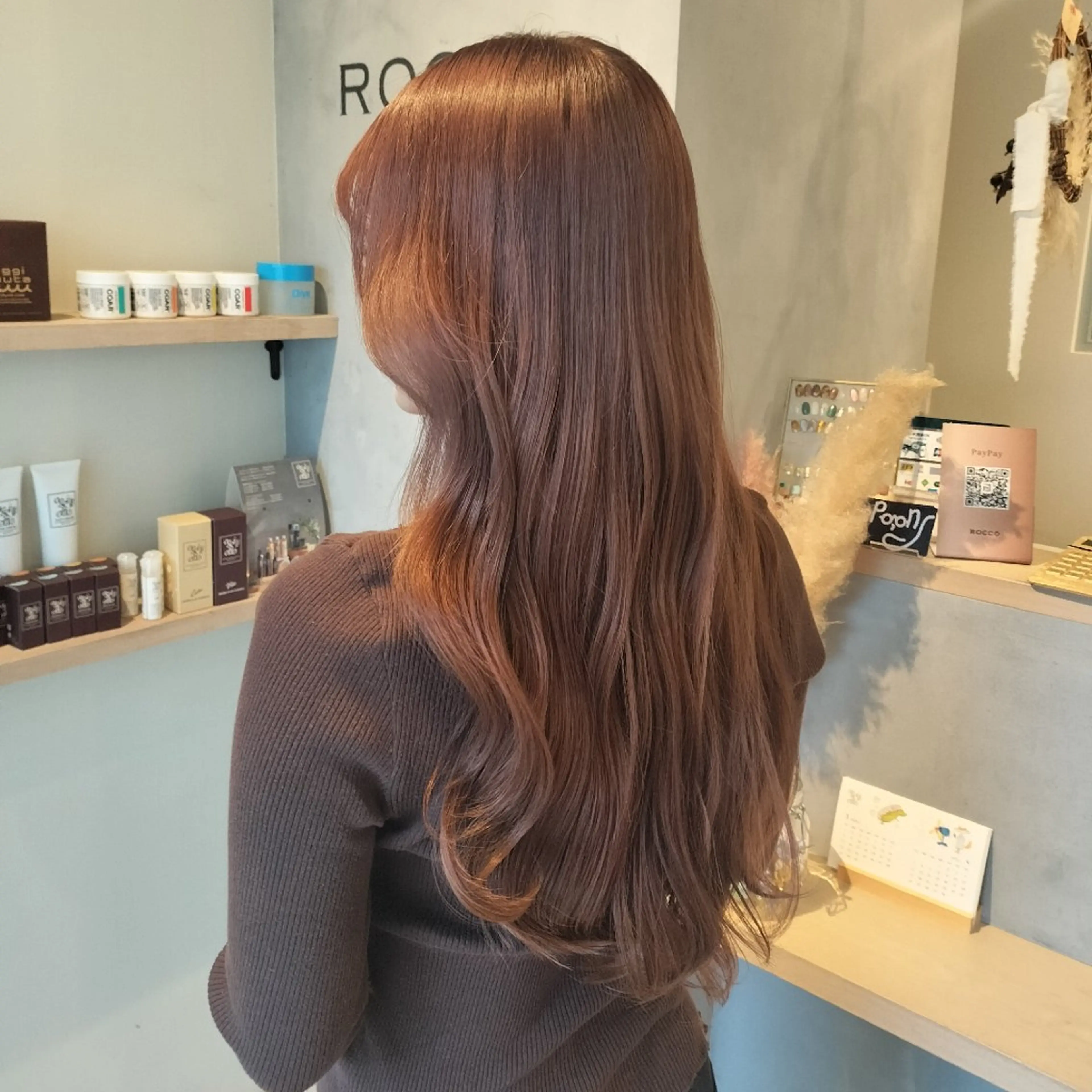 カラー HINAKO/ ROCCOのヘアスタイル