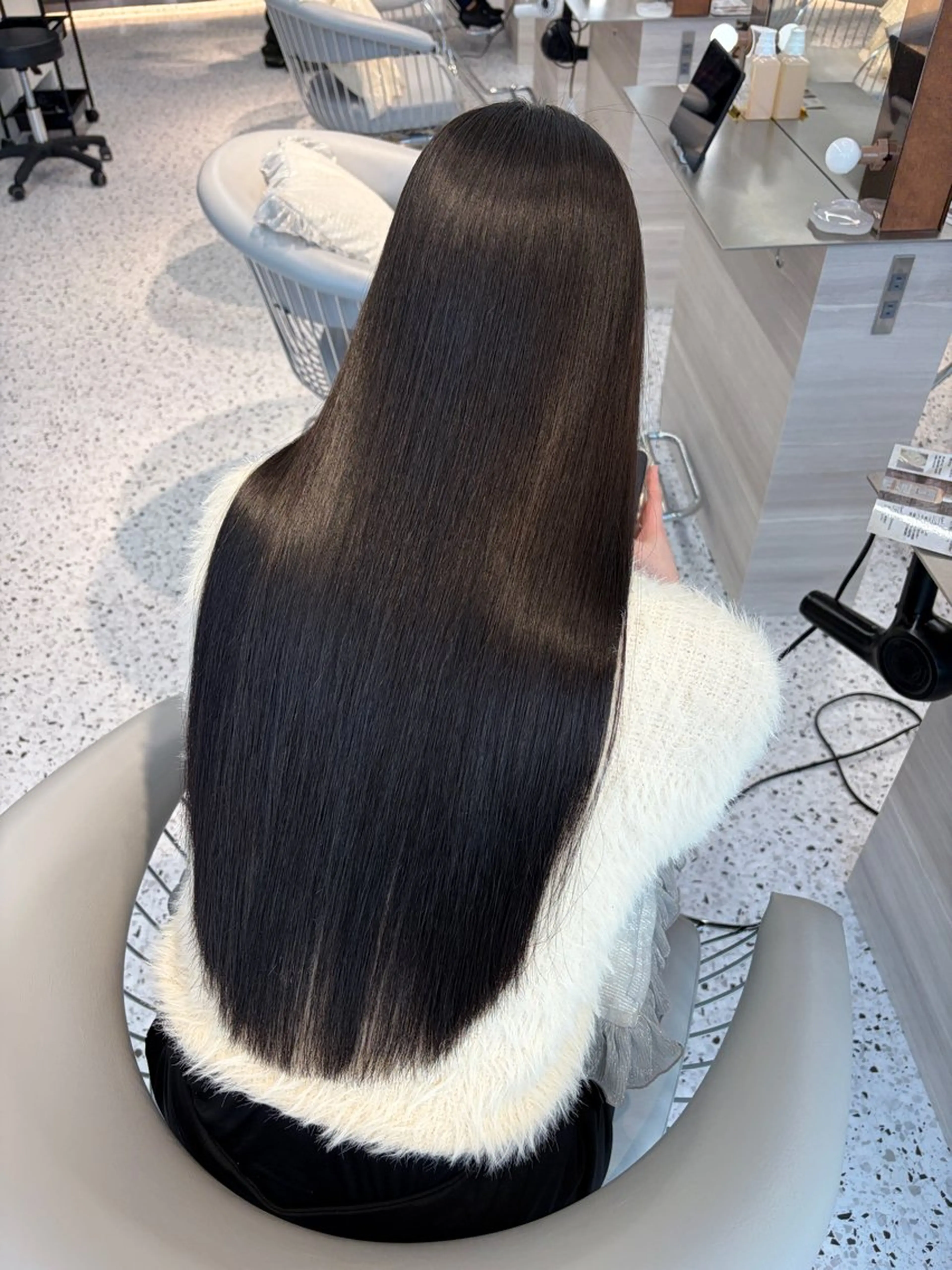 ロング カット 縮毛矯正 トリートメント 似合わせレイヤー / minami ⟡.·のヘアスタイル