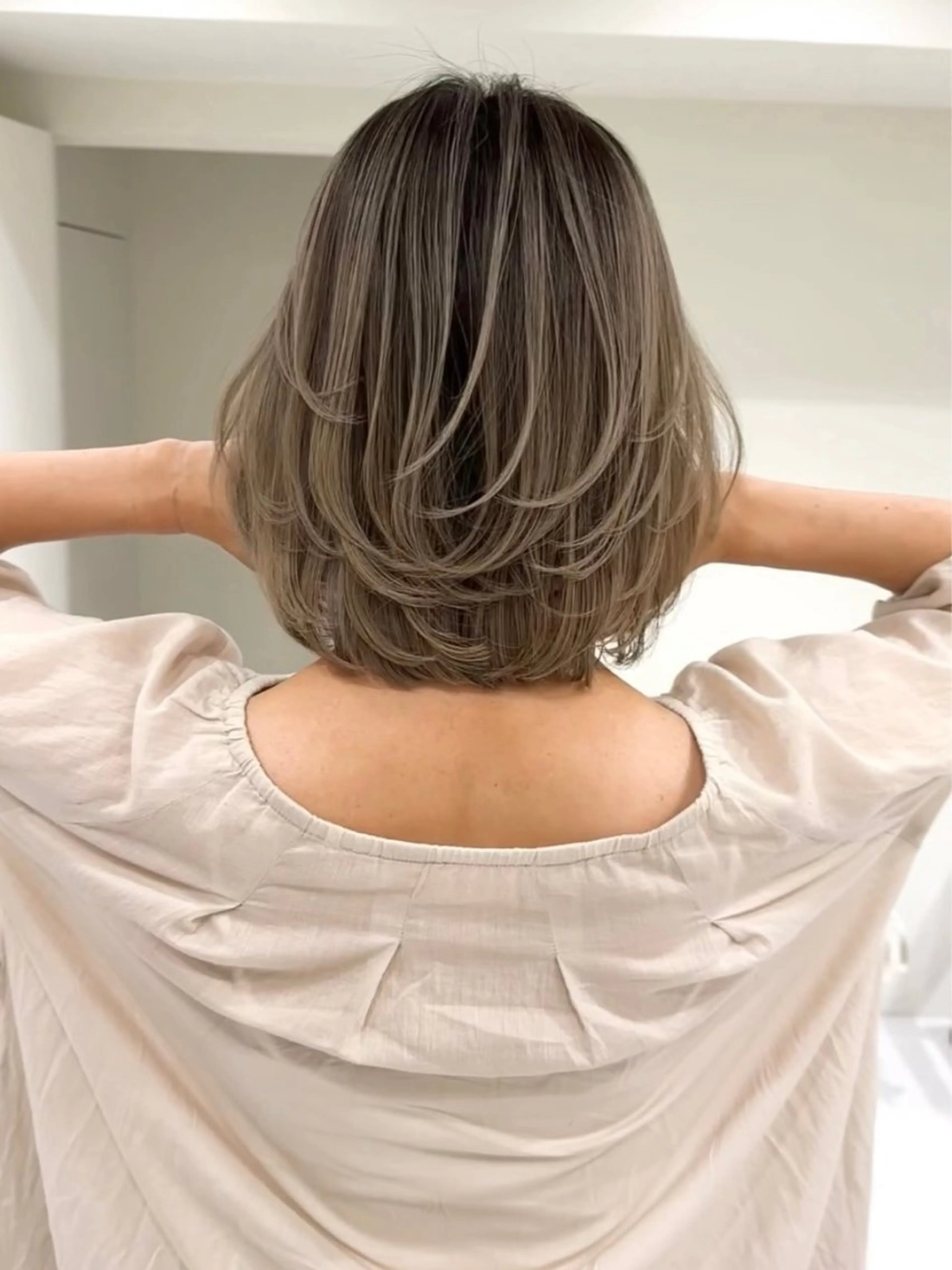 ミディアム カラー ご予約 宜しくお願いします！のヘアスタイル