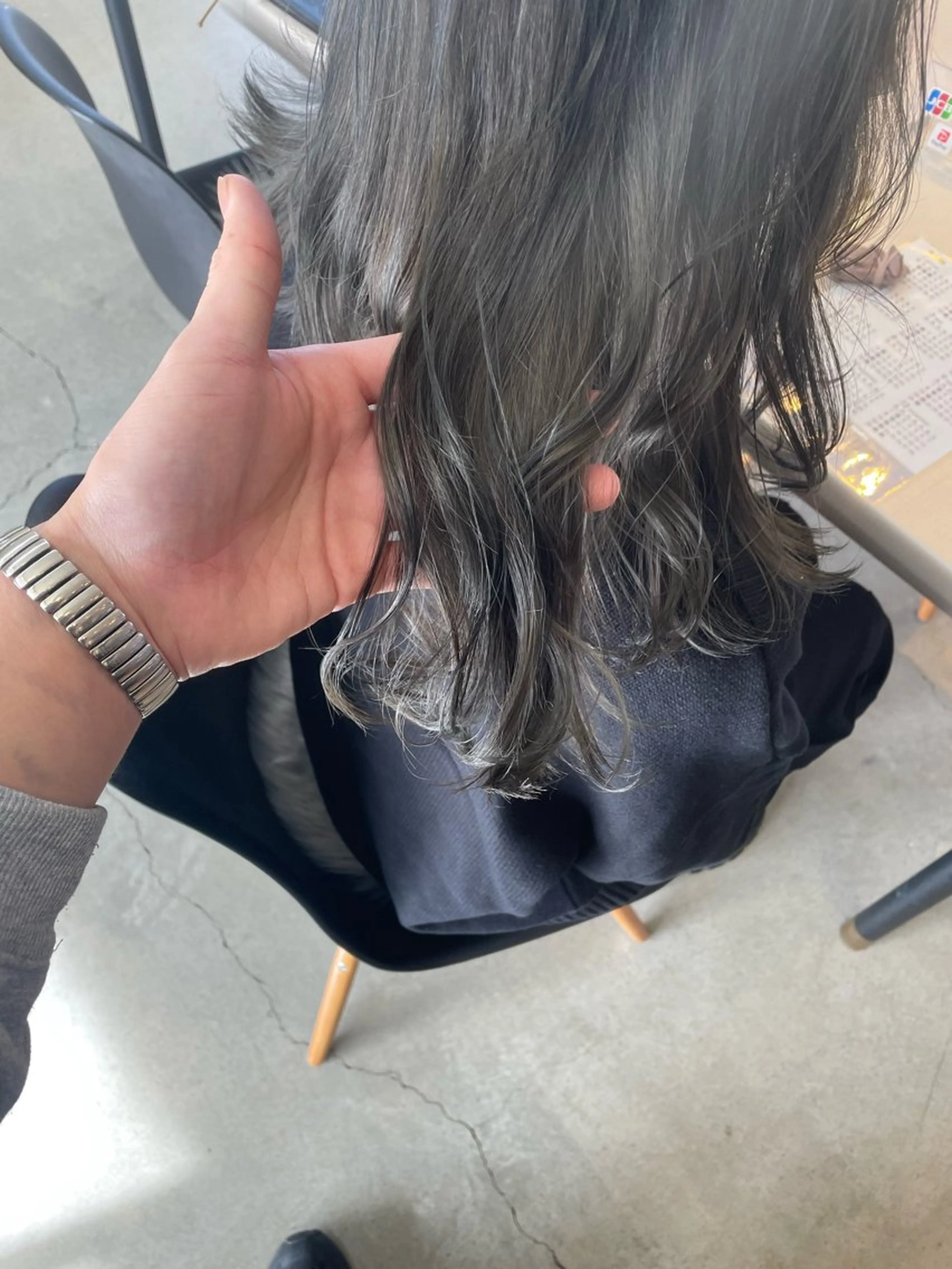 『ダメージレス色持ちアップ💚』似合わせカット前処理+ケアカラーの写真