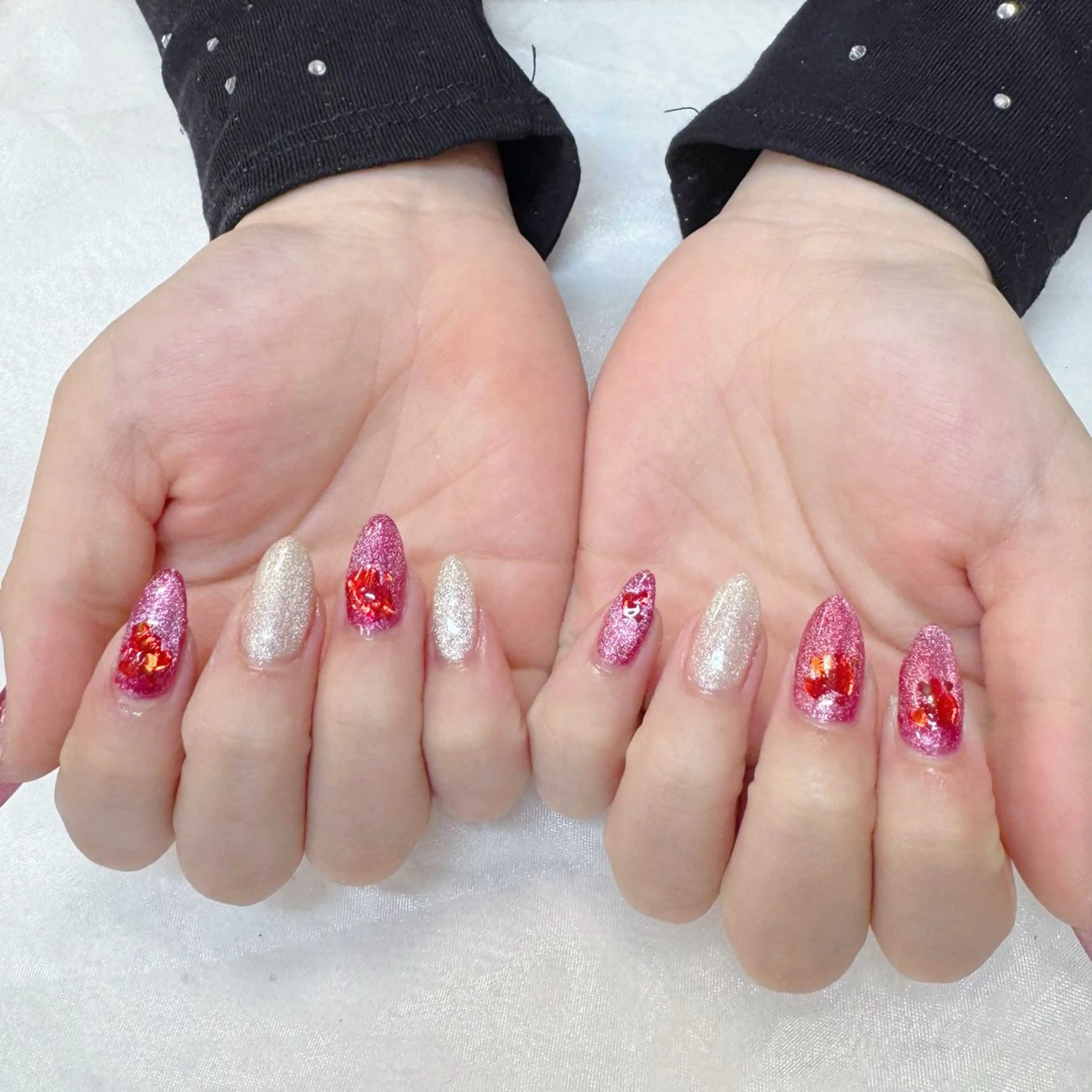 ネイル ハート キラキラネイル マグネットネイル maruyasu. yのネイルデザイン