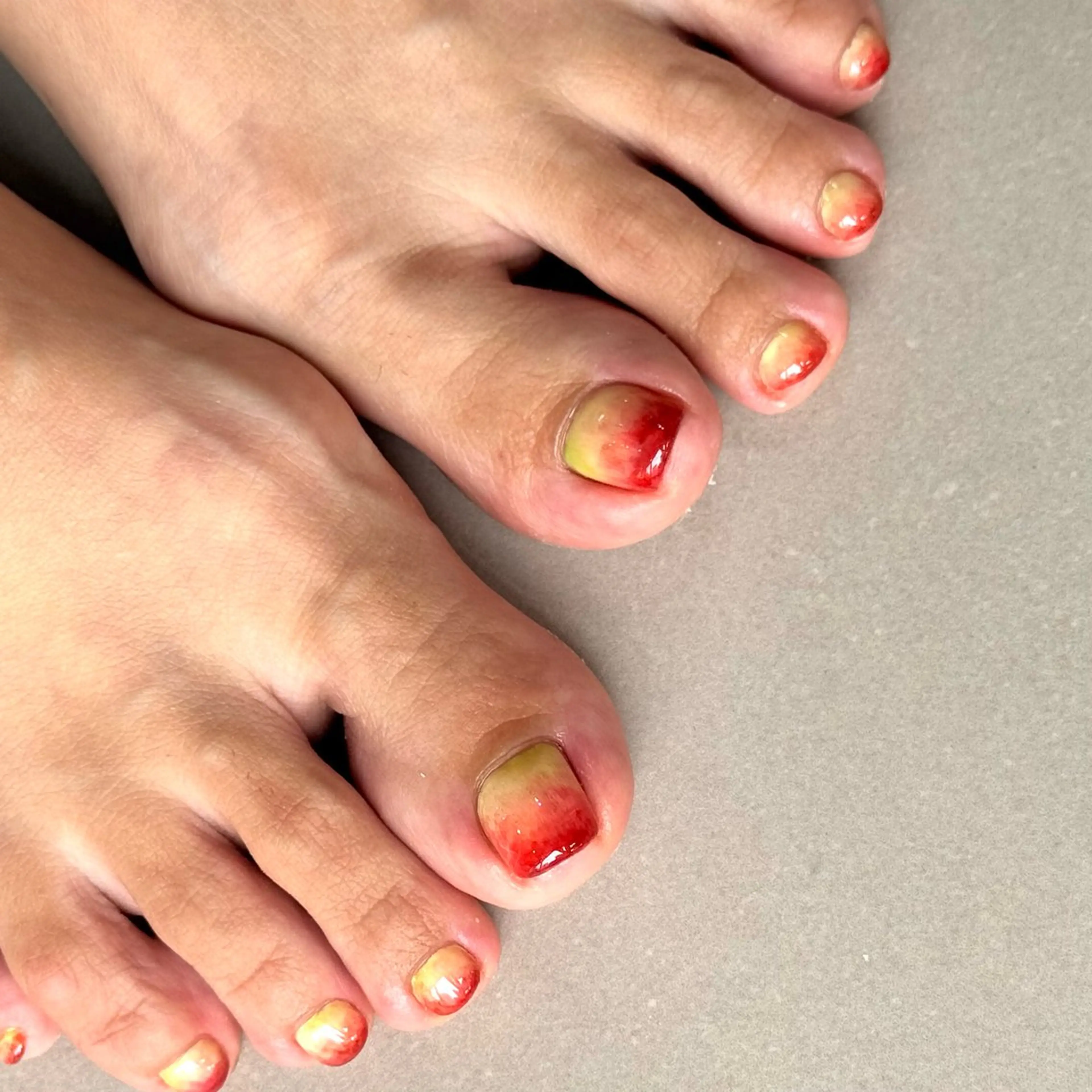 ネイル フットネイル HARUKA ネイリスト福岡/薬院のネイルデザイン