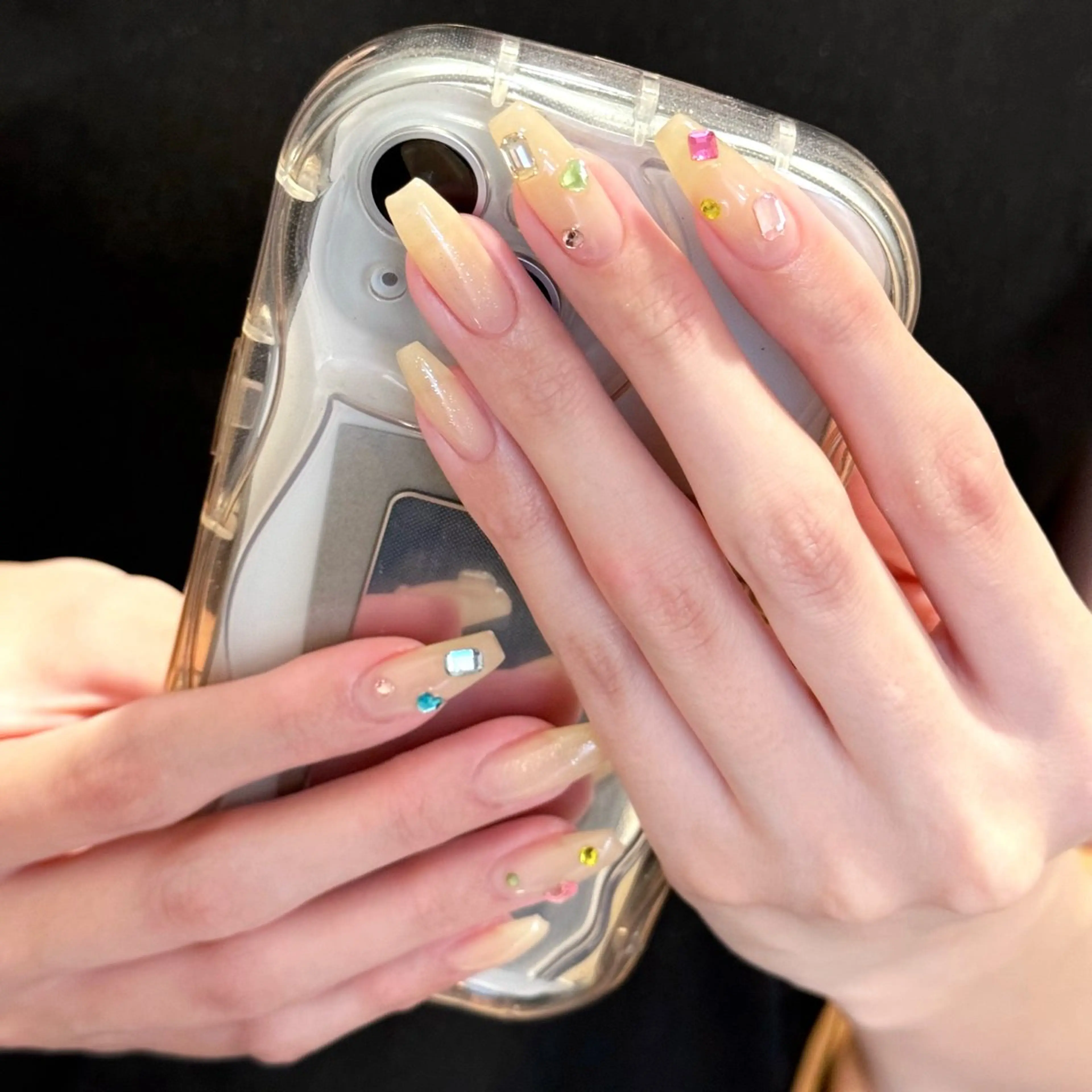 ネイル キラキラネイル 韓国ネイル ワンカラーネイル 夏ネイル ワンホンネイル nailsalon ChuColaのネイルデザイン