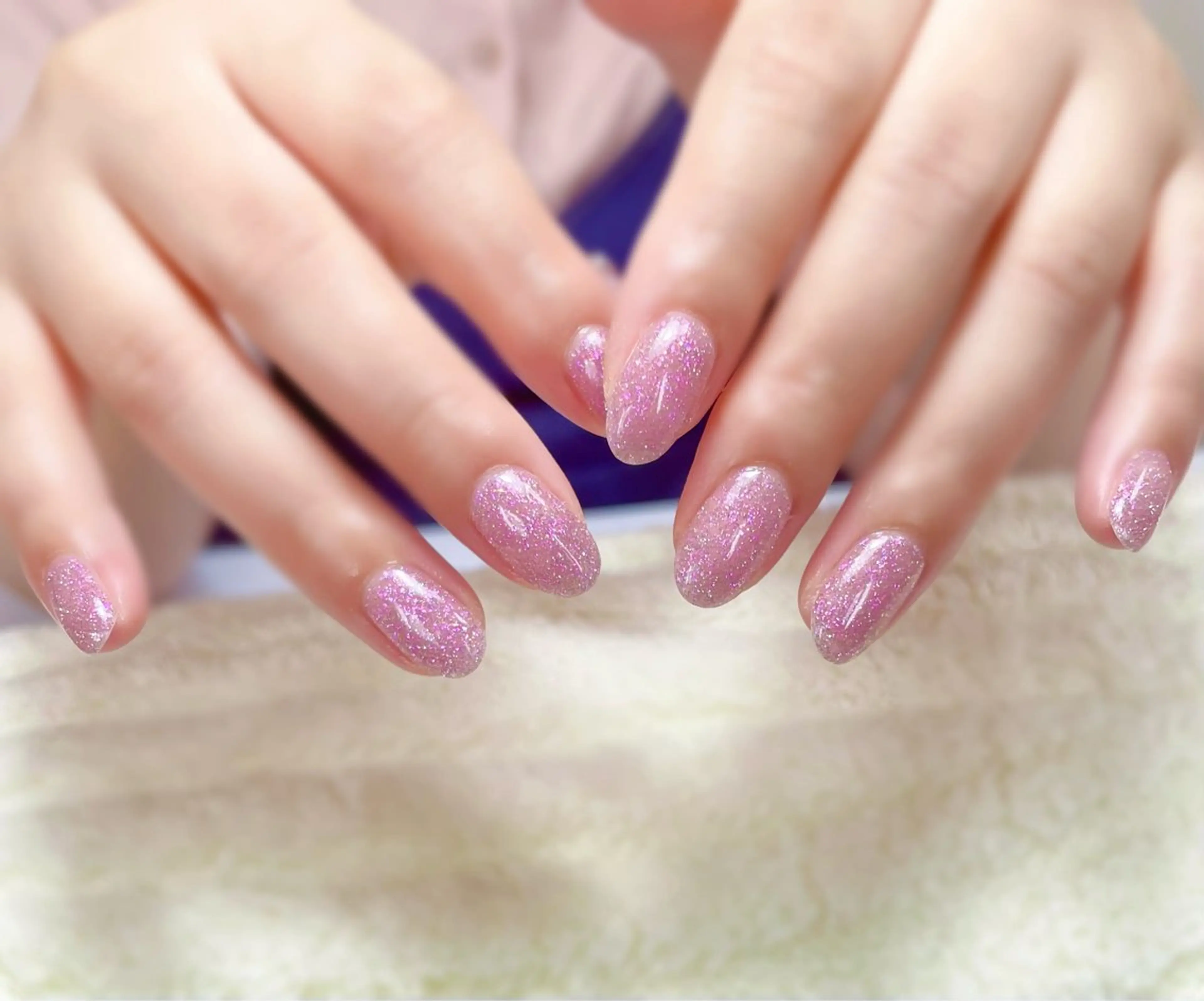 ネイル フラッシュネイル ラメ(グリッター) ワンカラーネイル ピンク Chicchi 加茂宮駅徒歩3分のネイルデザイン