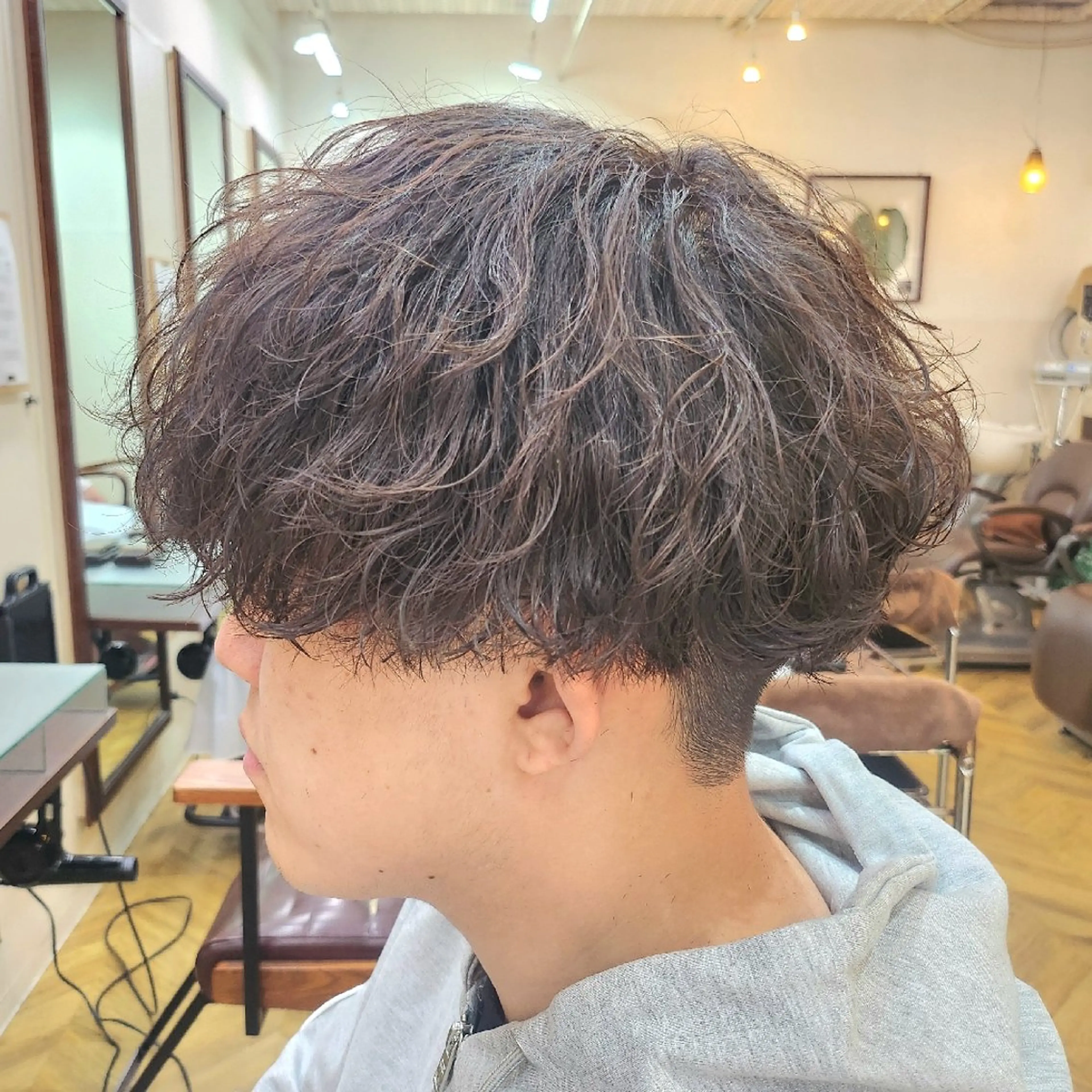 【平日限定】メンズカット＋波巻きパーマの写真