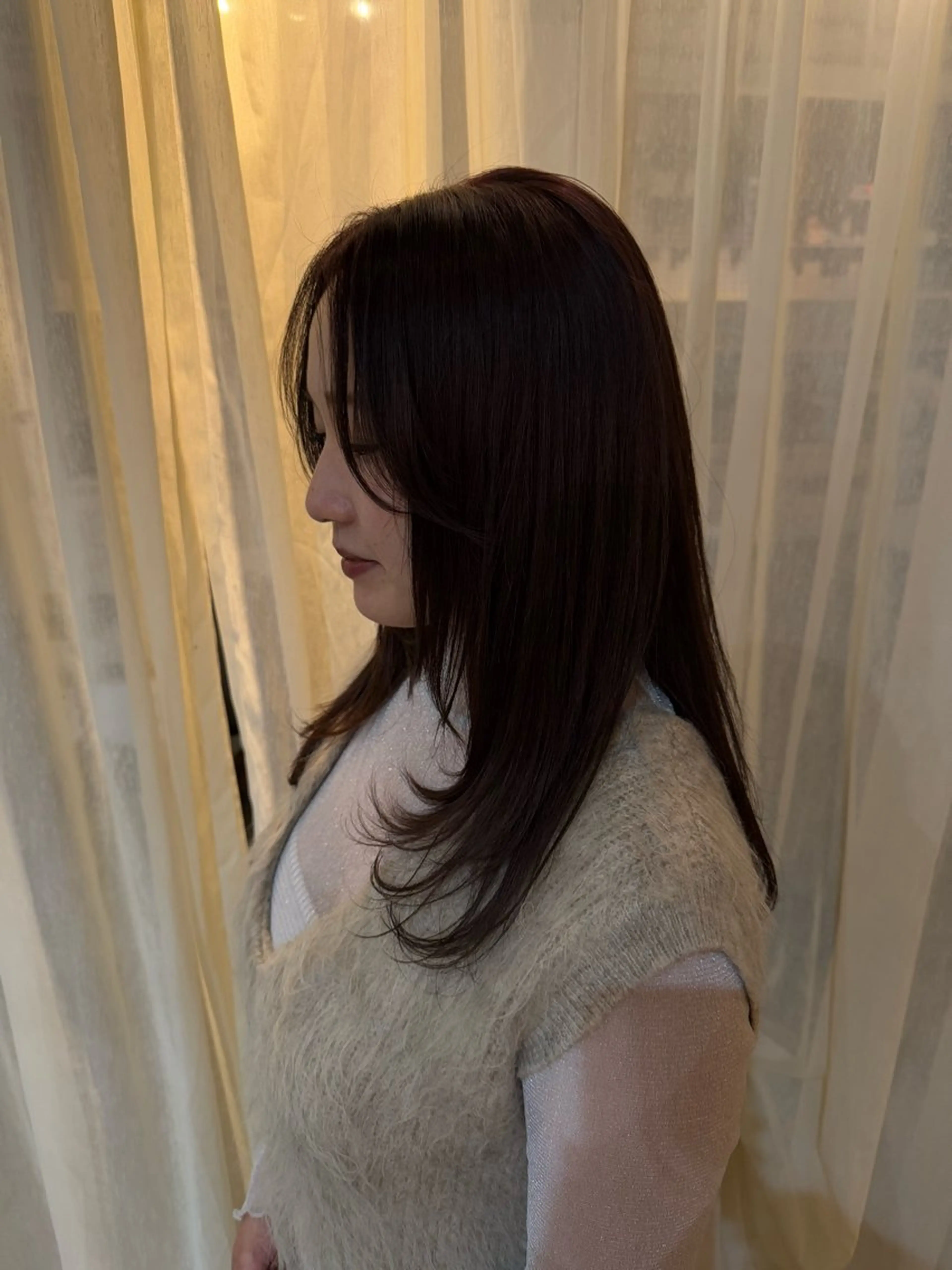 セミロング 藤原 百花のヘアスタイル