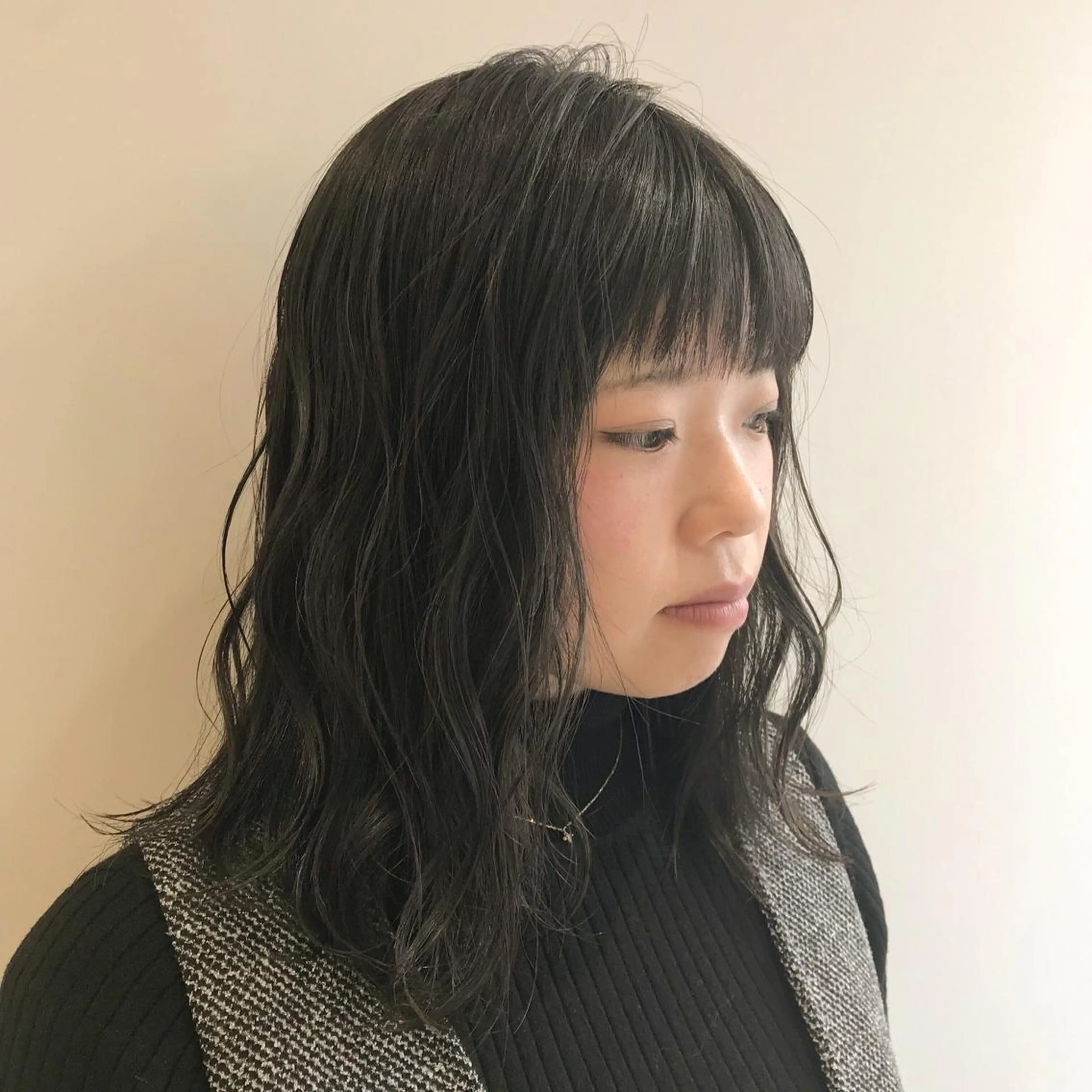 ミディアム 大阪ヴィーガンサロン KANAKOのヘアスタイル