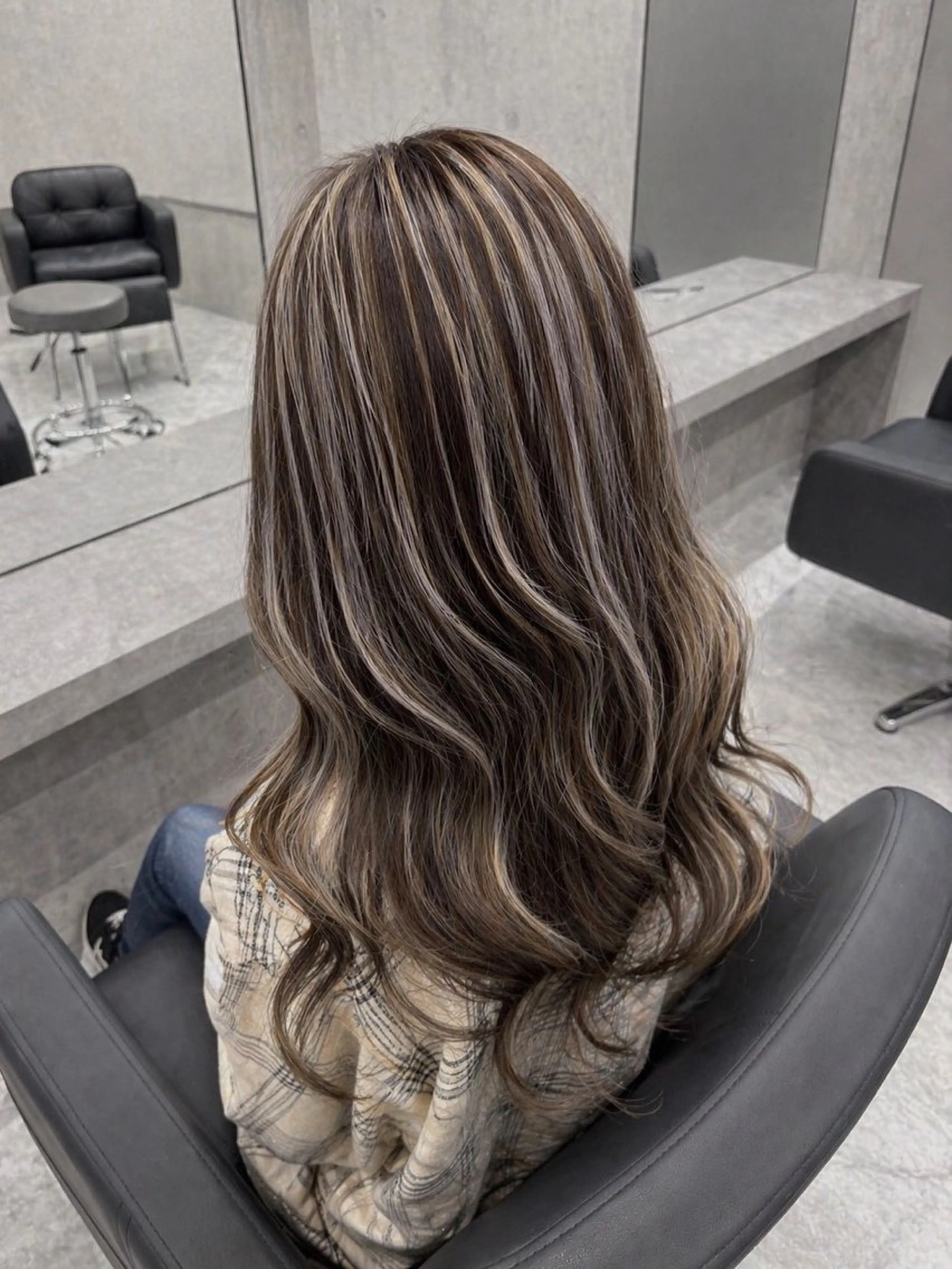 ロング ✨ハイトーン✨ ANJIのヘアスタイル