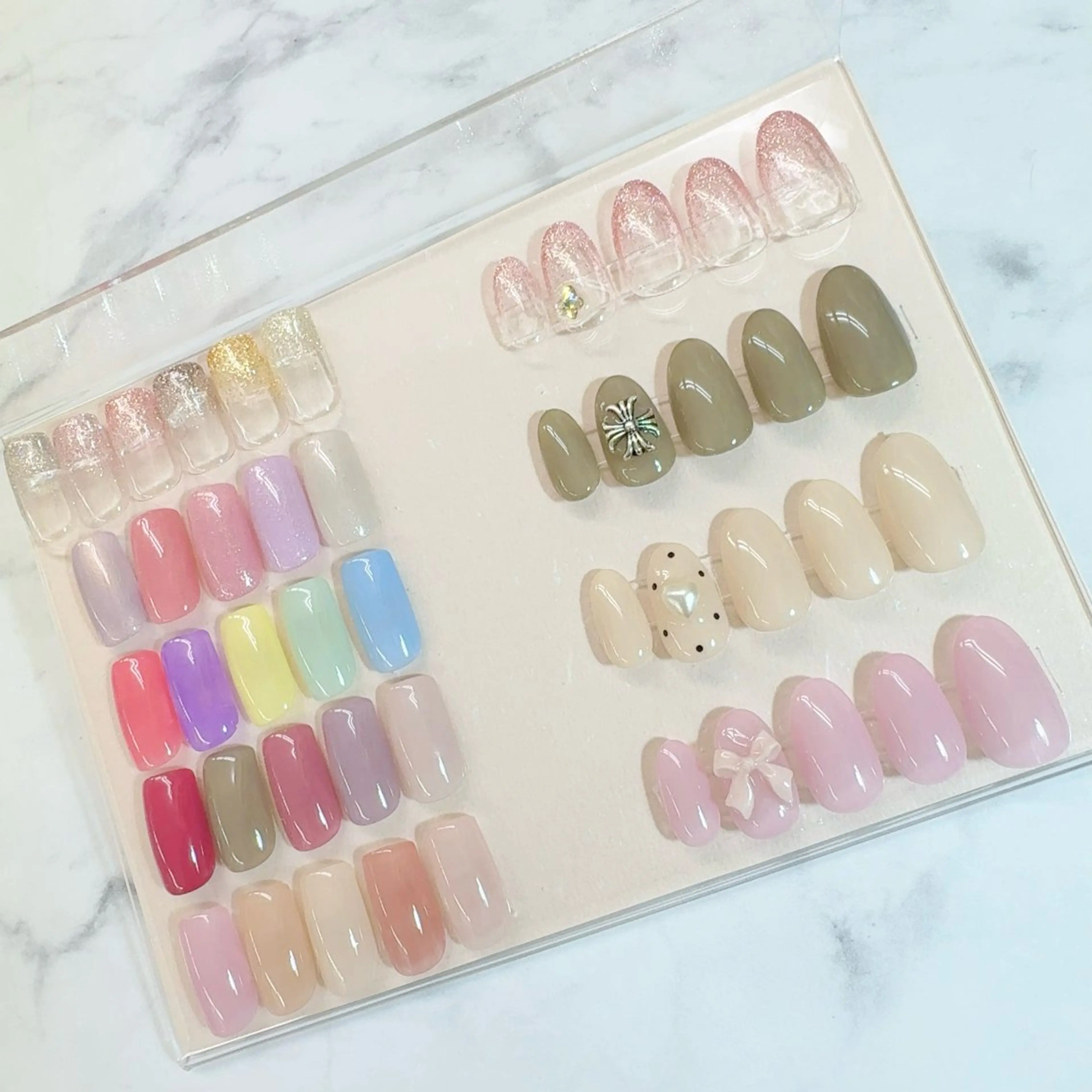 ネイル アイボリー所属・矢場町ネイルサロン アイボリーのネイルデザイン