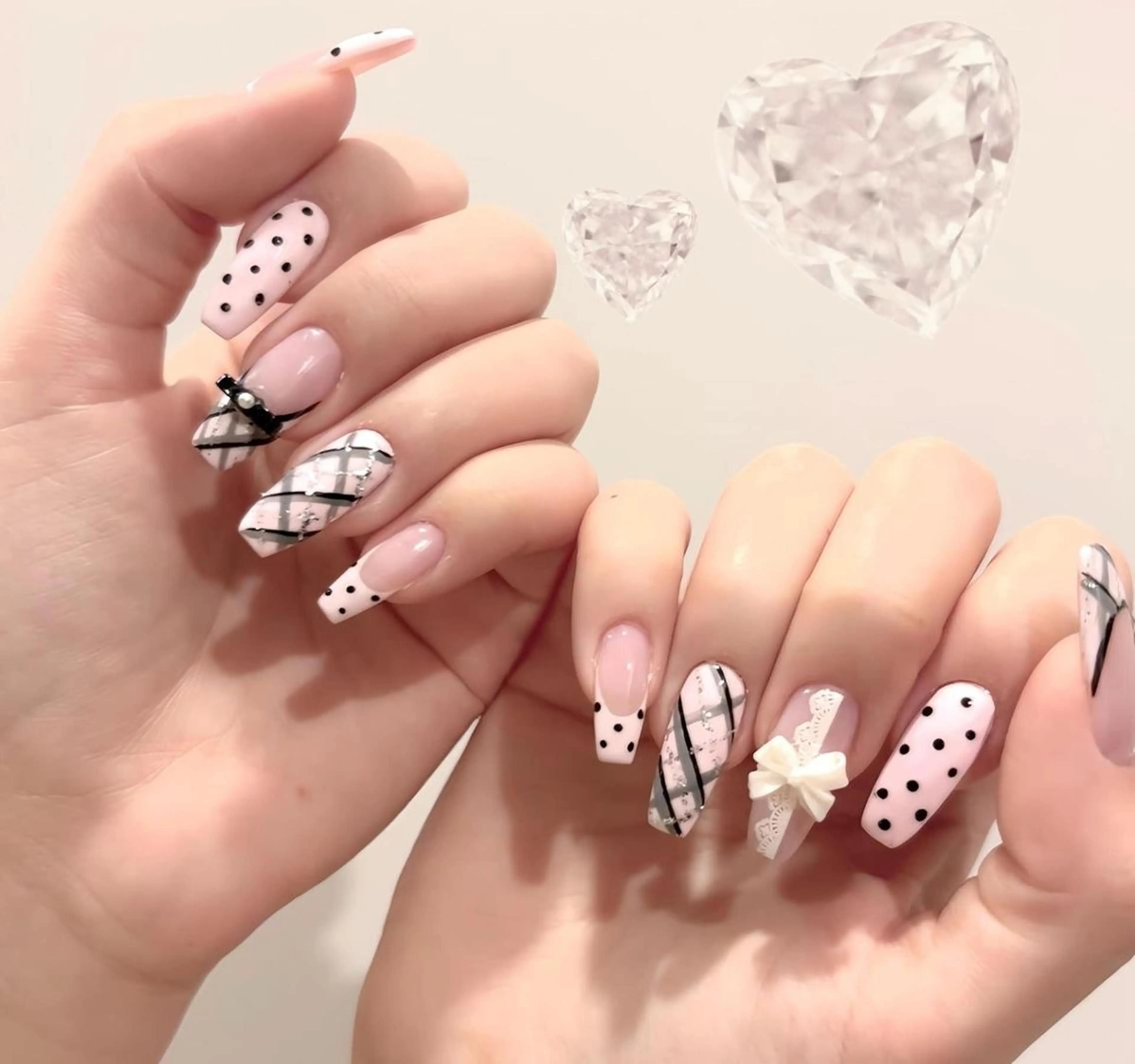 ネイル 長さ出し フレンチネイル グラデーション 卒業式 マグネットネイル ハンドネイル MIHANA NAILのネイルデザイン