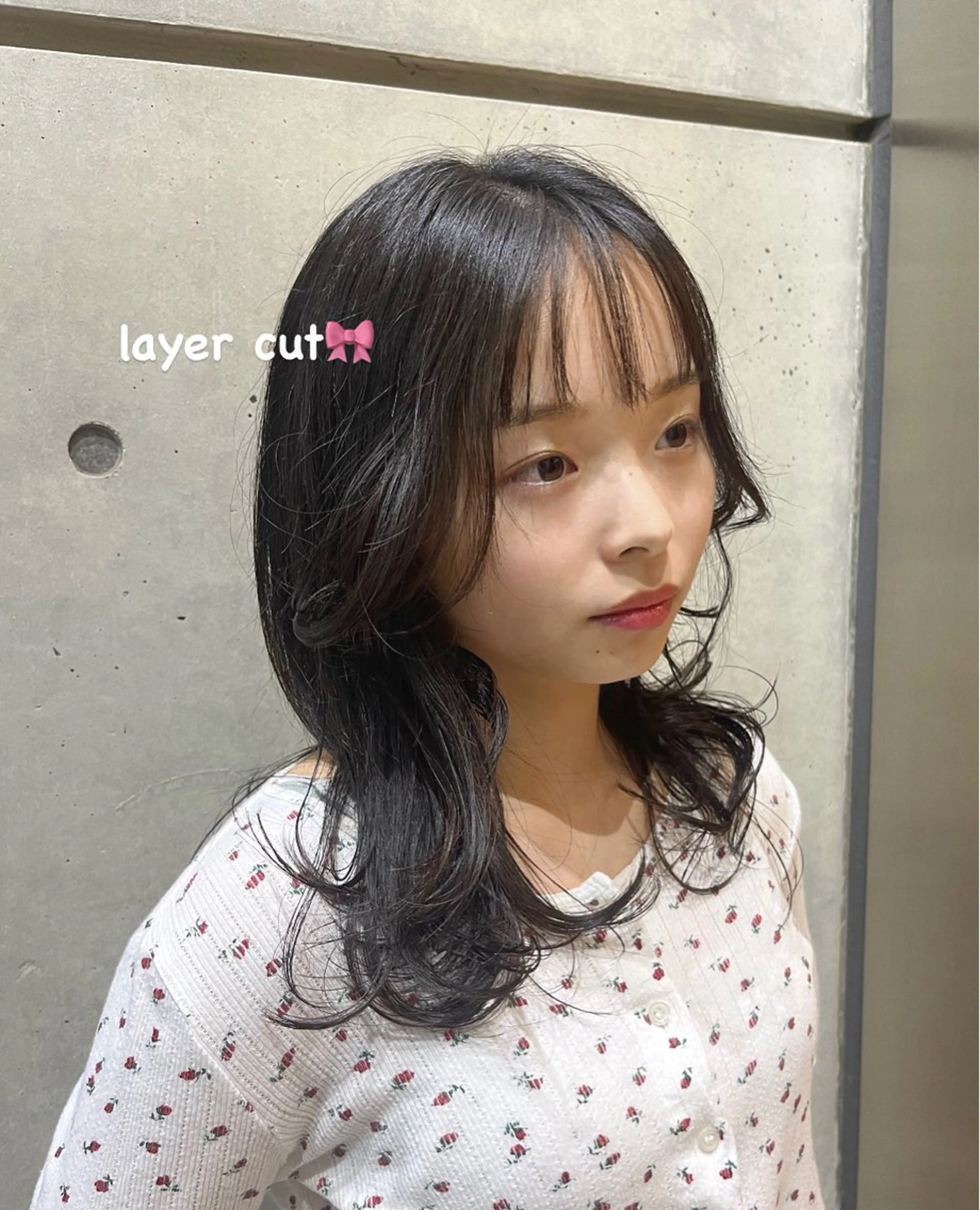 ミディアム レイヤーカット 透明感カラー人気 ナンバーワンMIYUのヘアスタイル