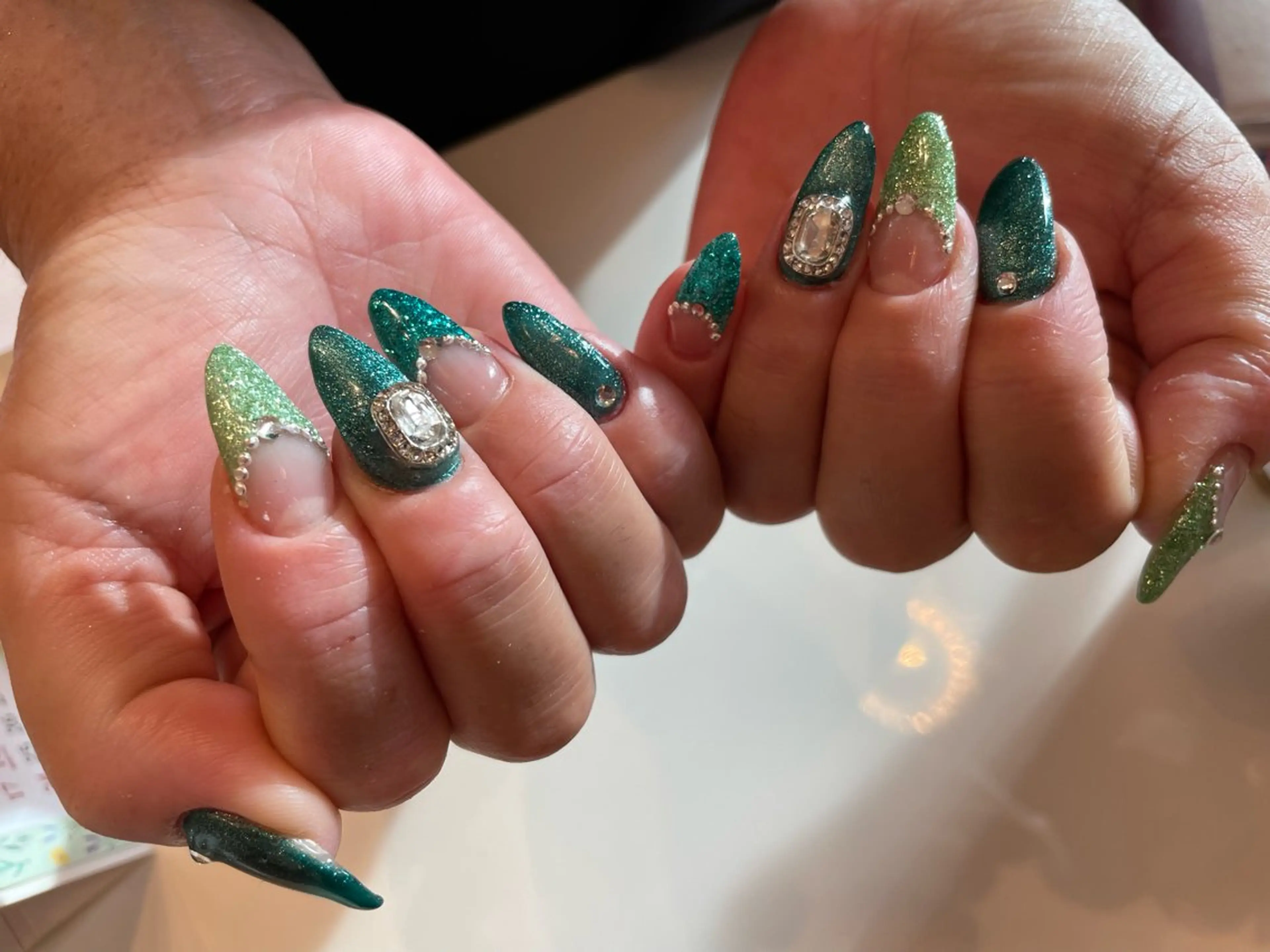 ネイル ♡ビジュール♡ NAIL &まつ毛のマツエク・マツパデザイン