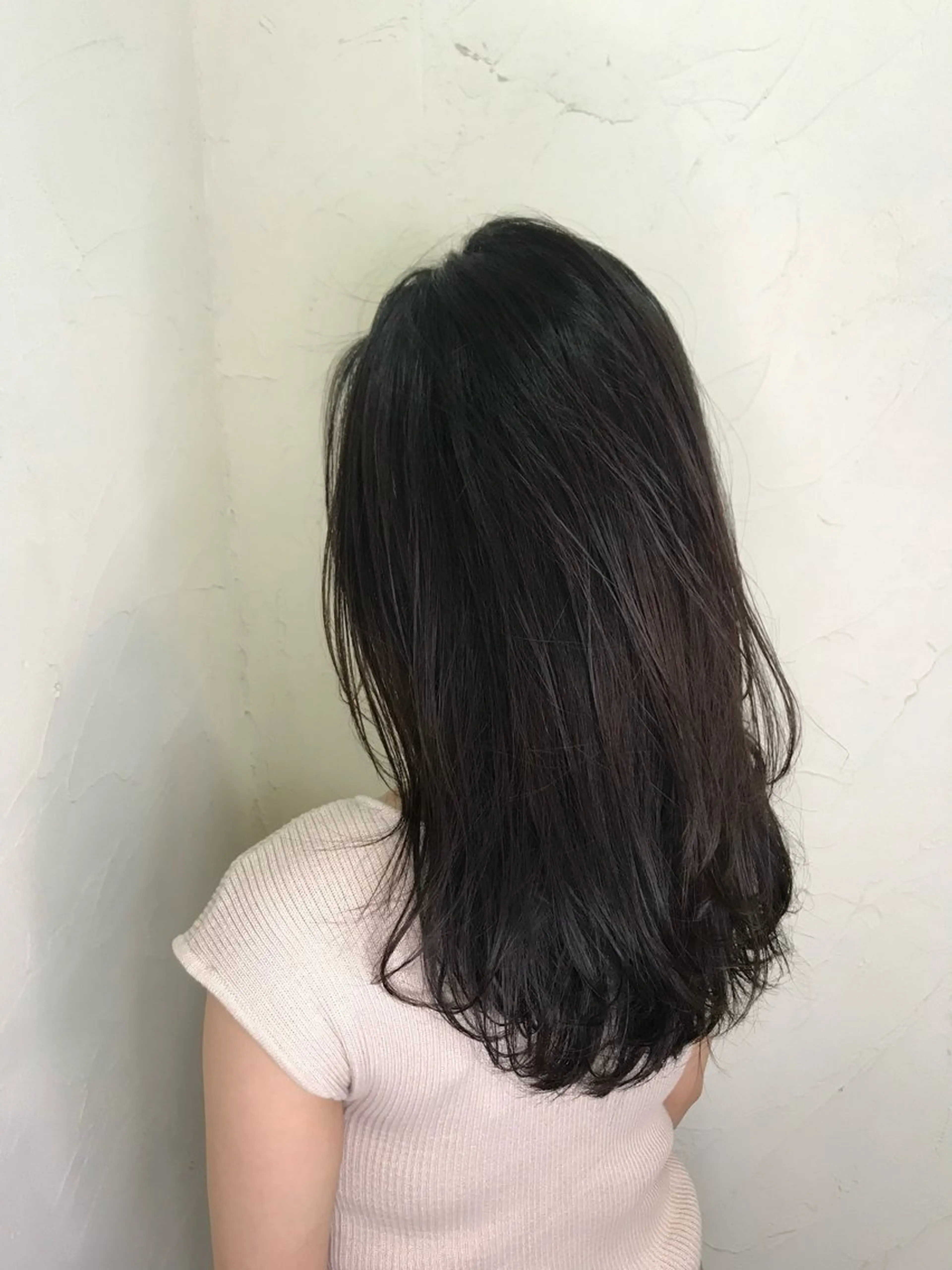 ロング カット 西田 愛華のヘアスタイル