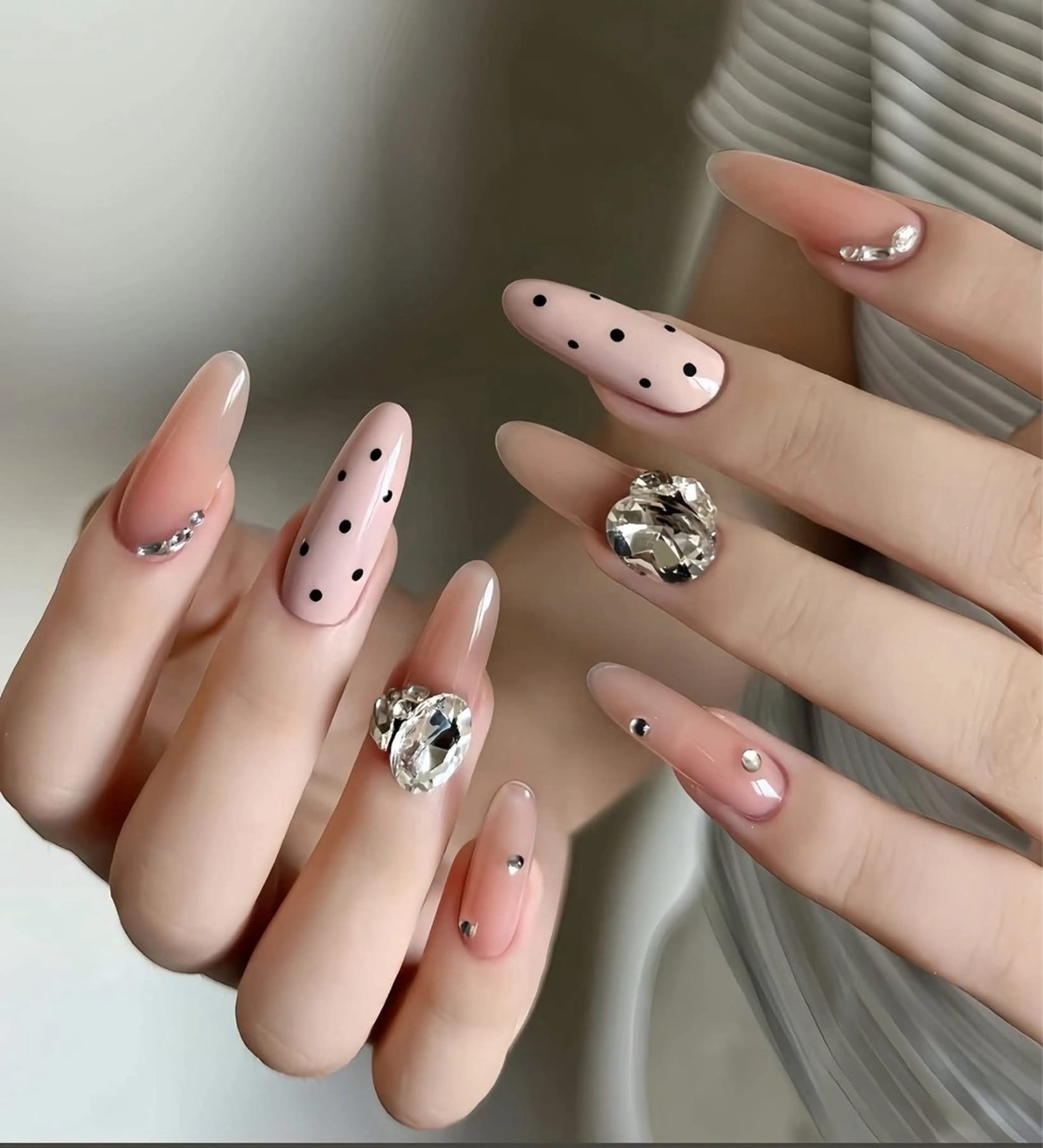 ネイル ハンドネイル T•Lee Nailsalon所属・T.Lee Nail Lilyのネイルデザイン