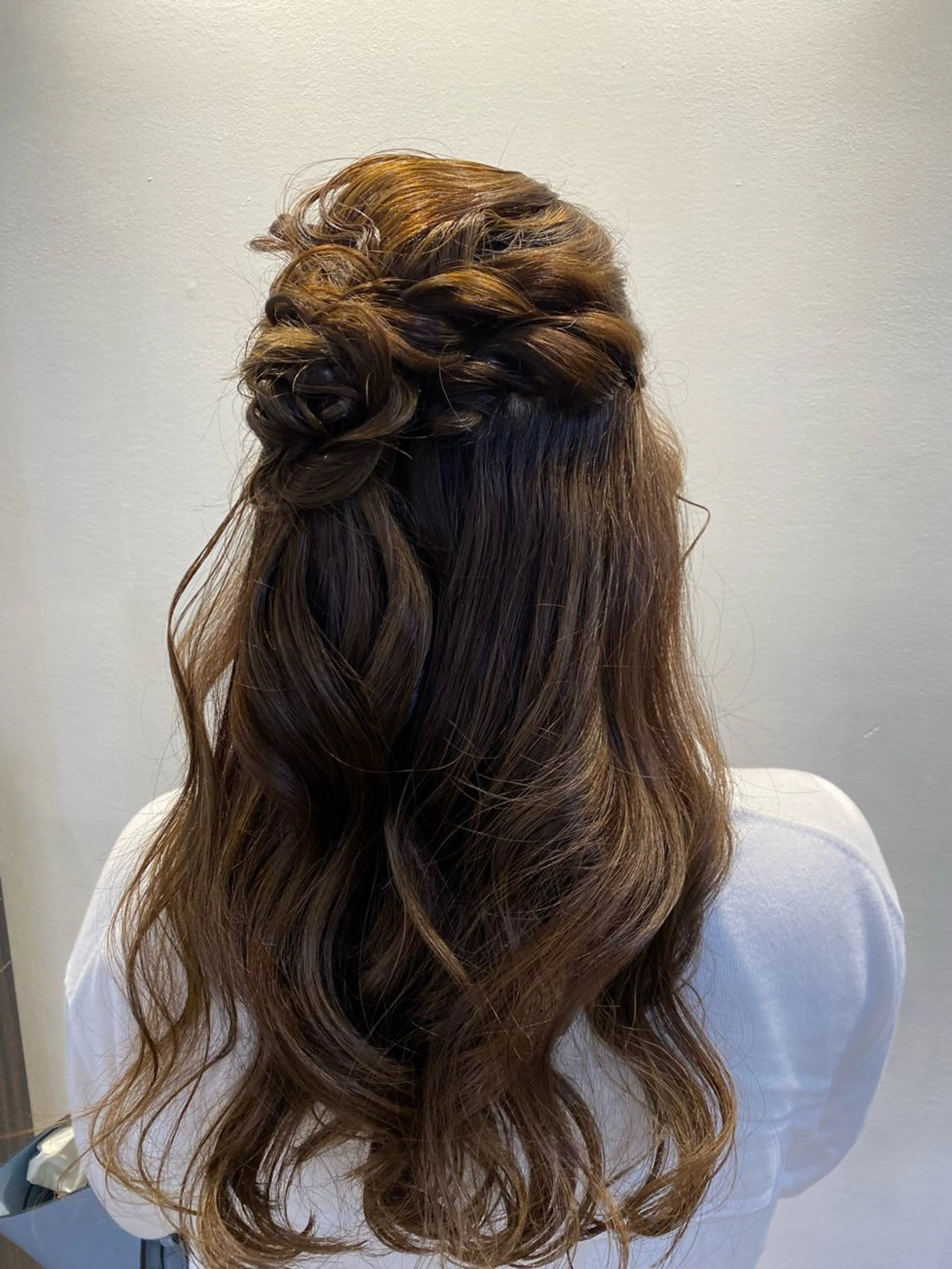 ロング お団子ヘア 石垣廣乃 /Hironoのヘアスタイル