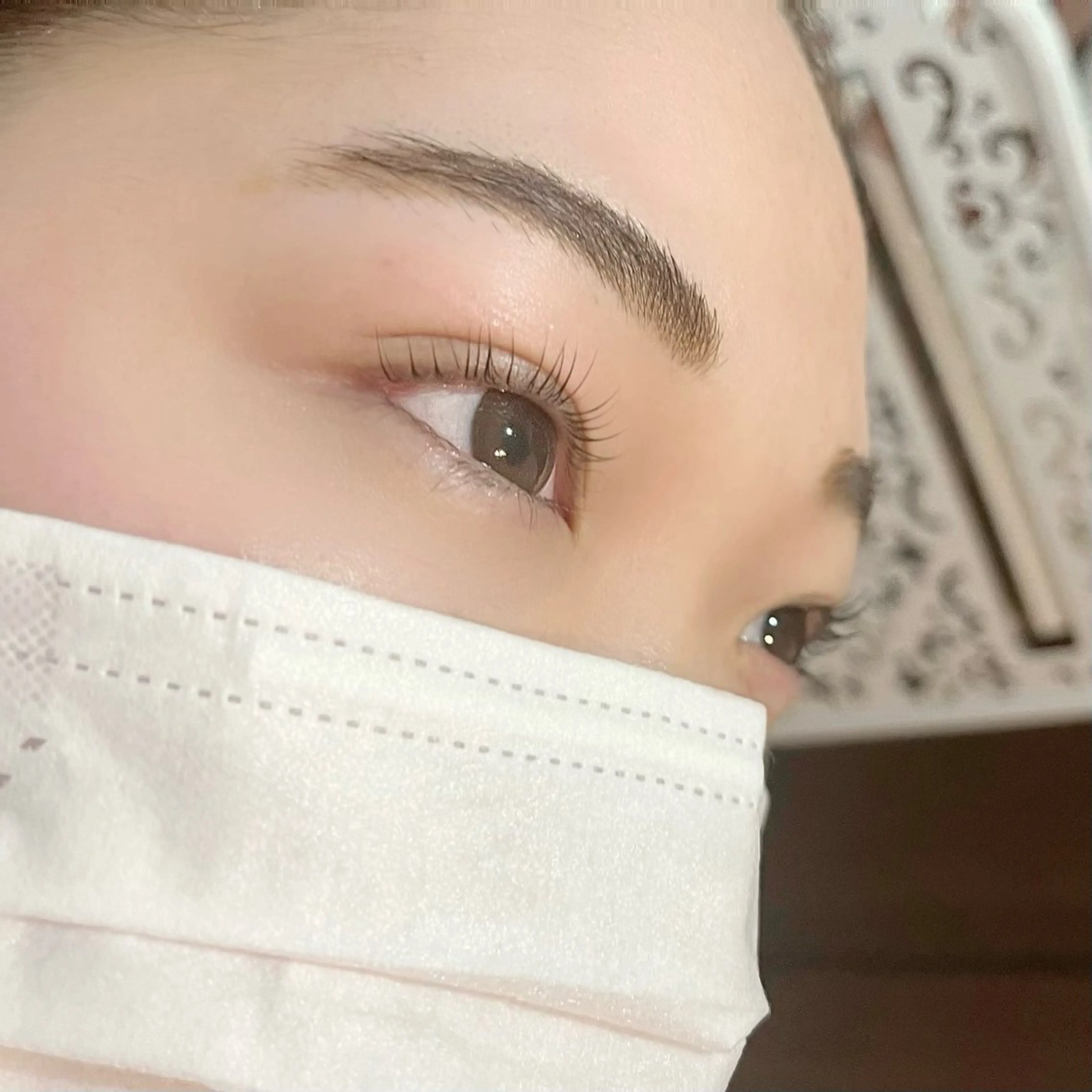 パリジェンヌ+美眉(眉毛ワックス)の写真