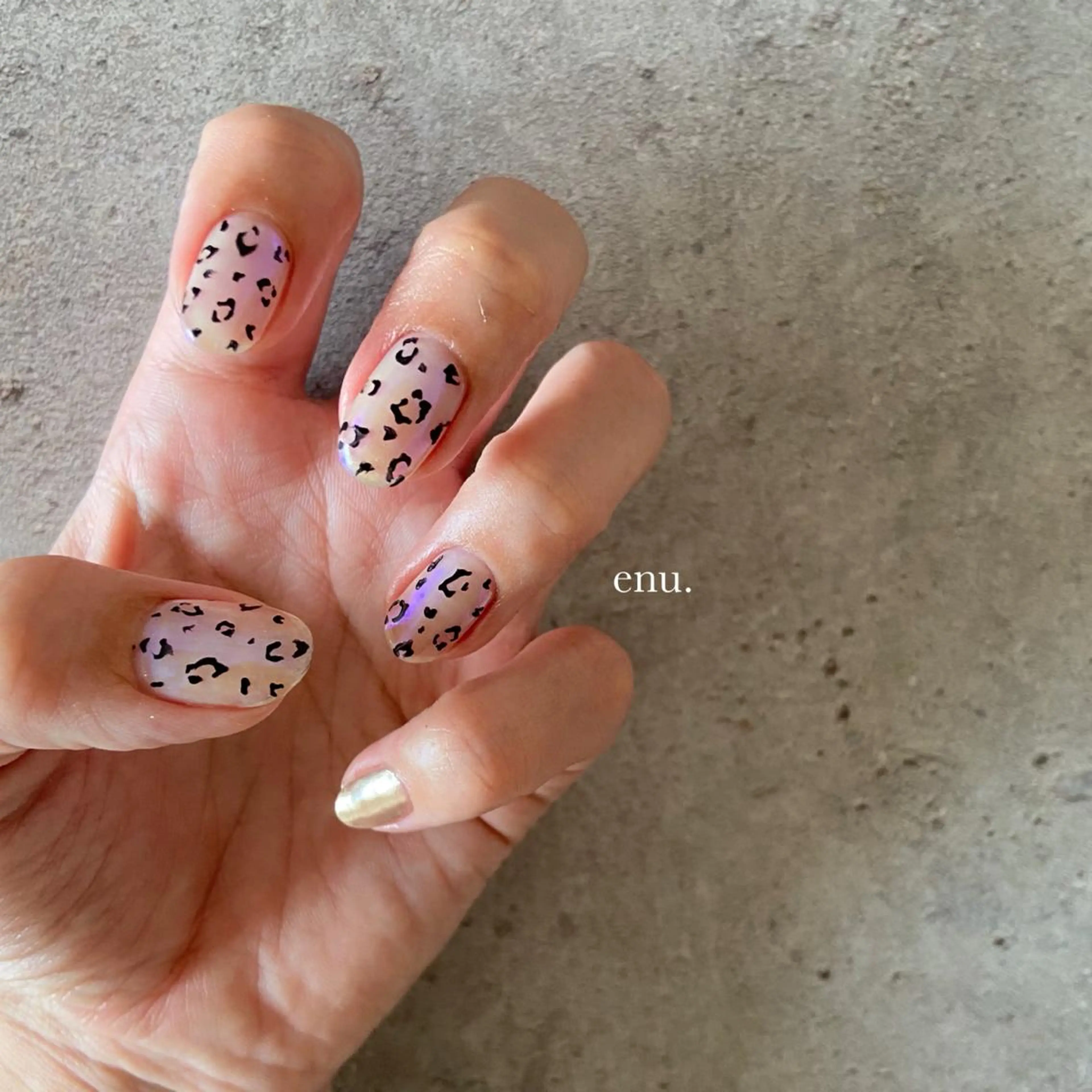 ネイル アニマル柄 ハンドネイル enu. nanakoのネイルデザイン