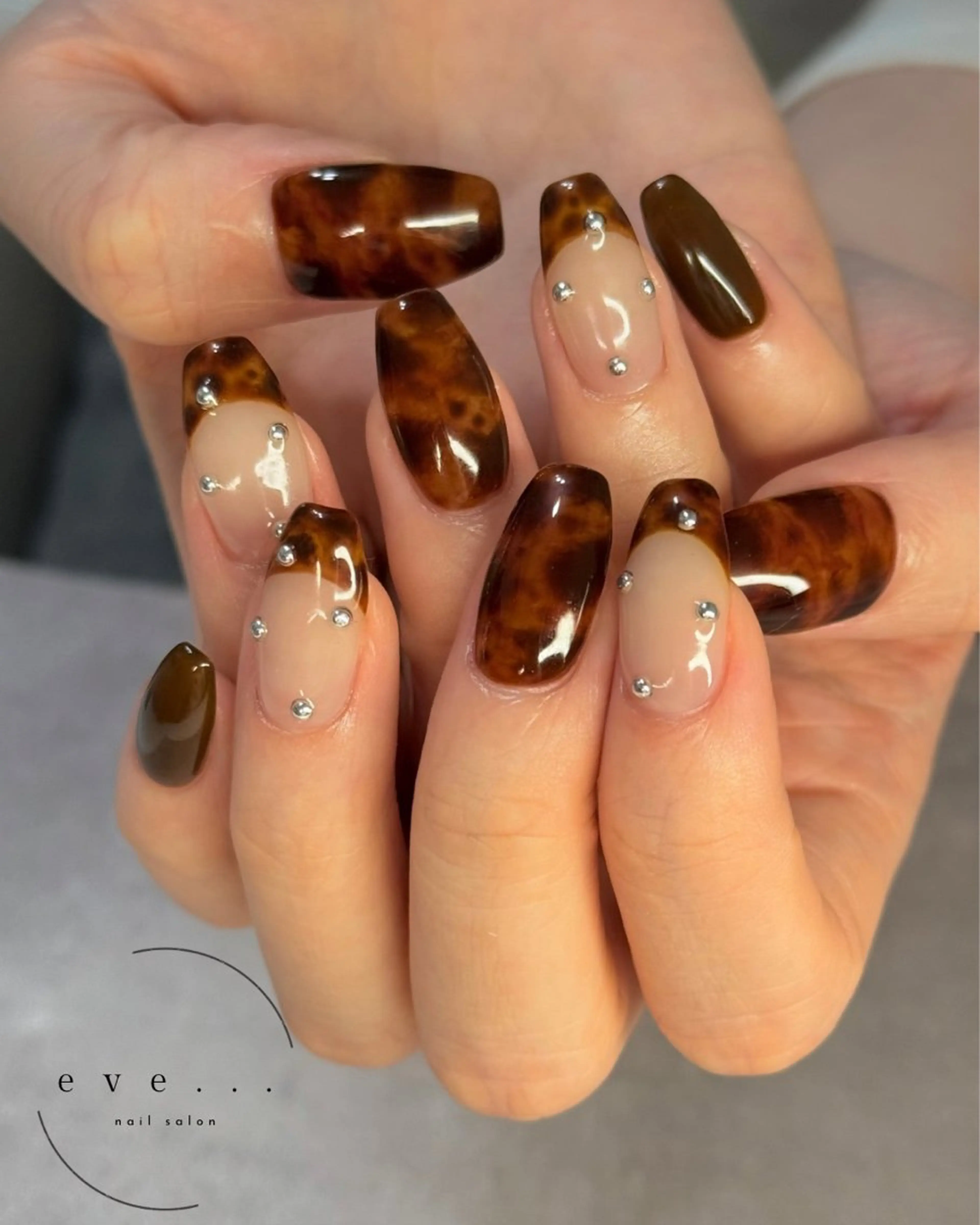 ネイル べっ甲ネイル ハンドネイル nail salon eve...のネイルデザイン