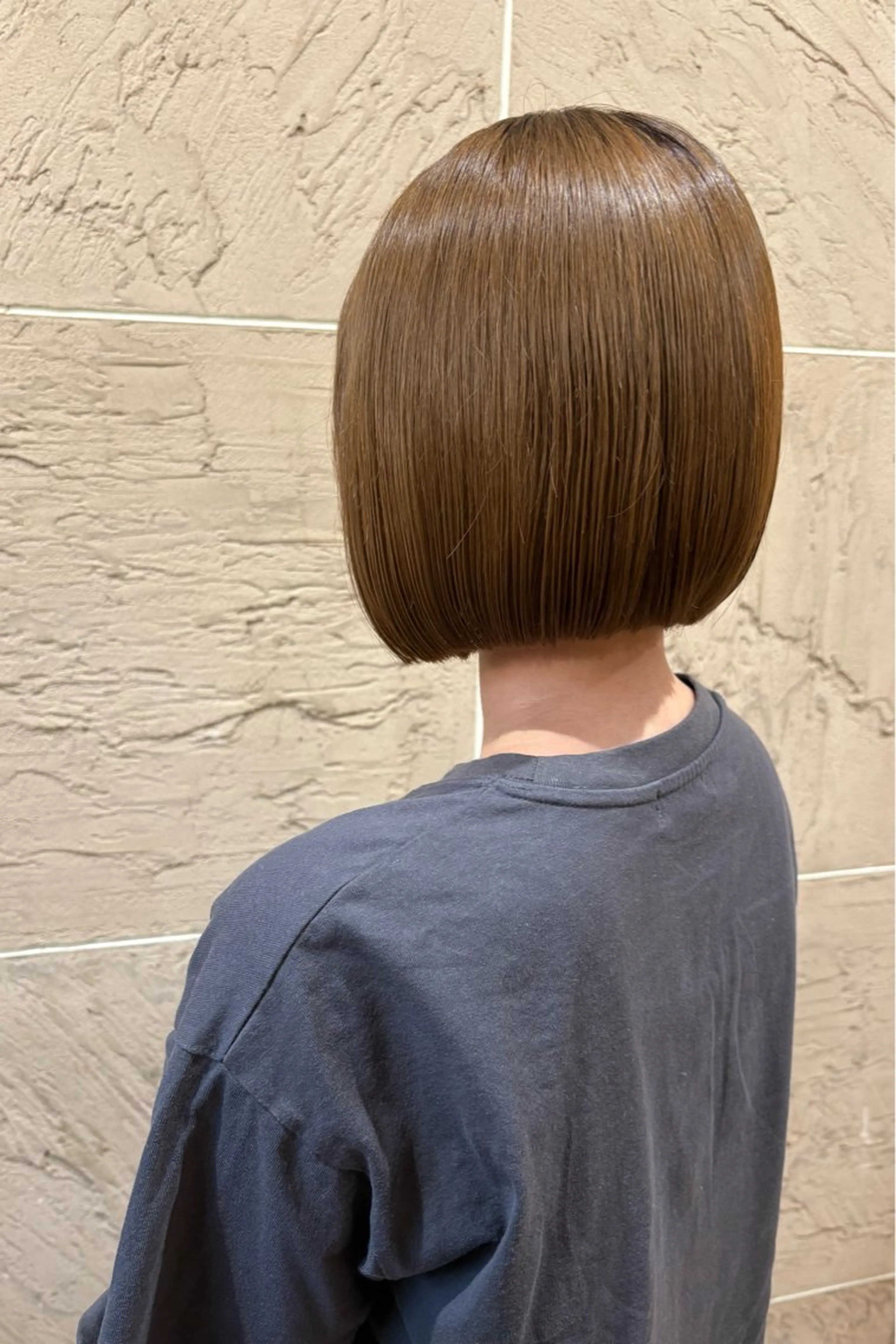 ミディアム 菊地 紗矢のヘアスタイル