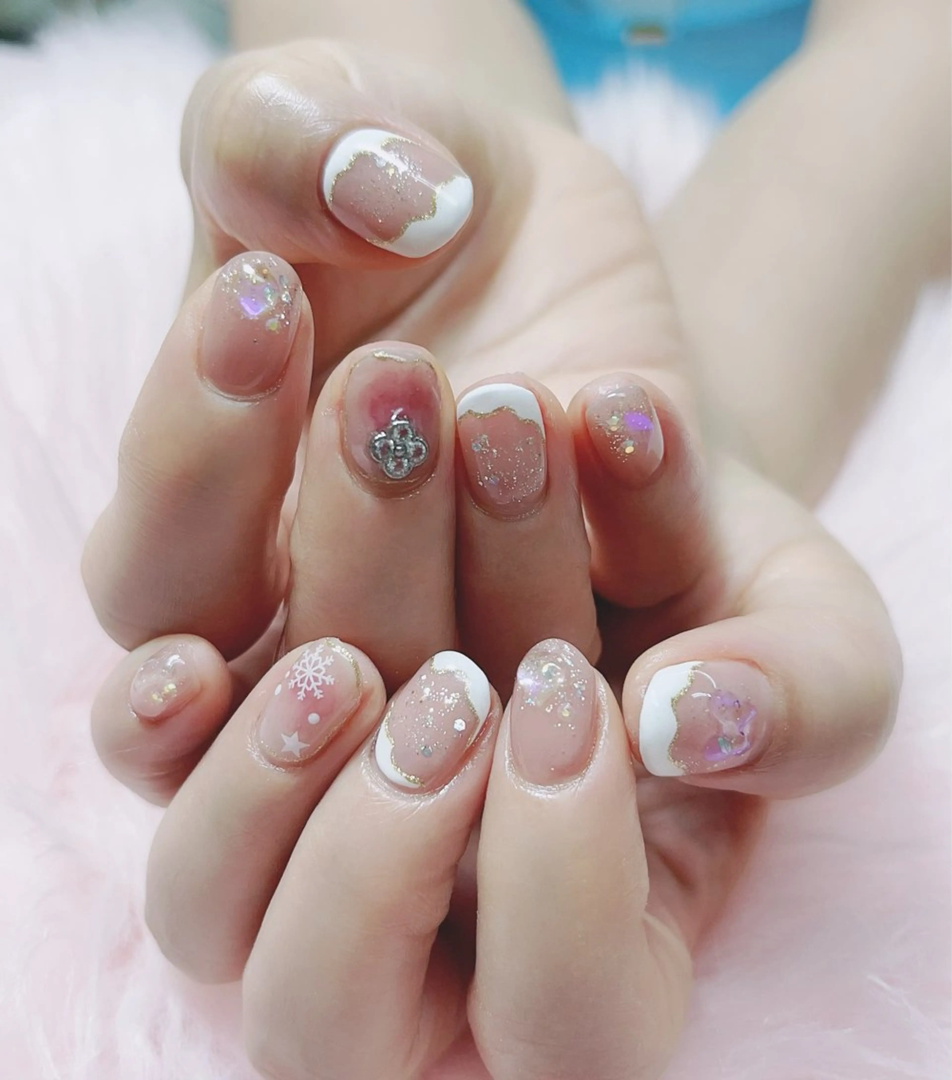 ネイル ハンドネイル MoonNail ユリ🌸のネイルデザイン