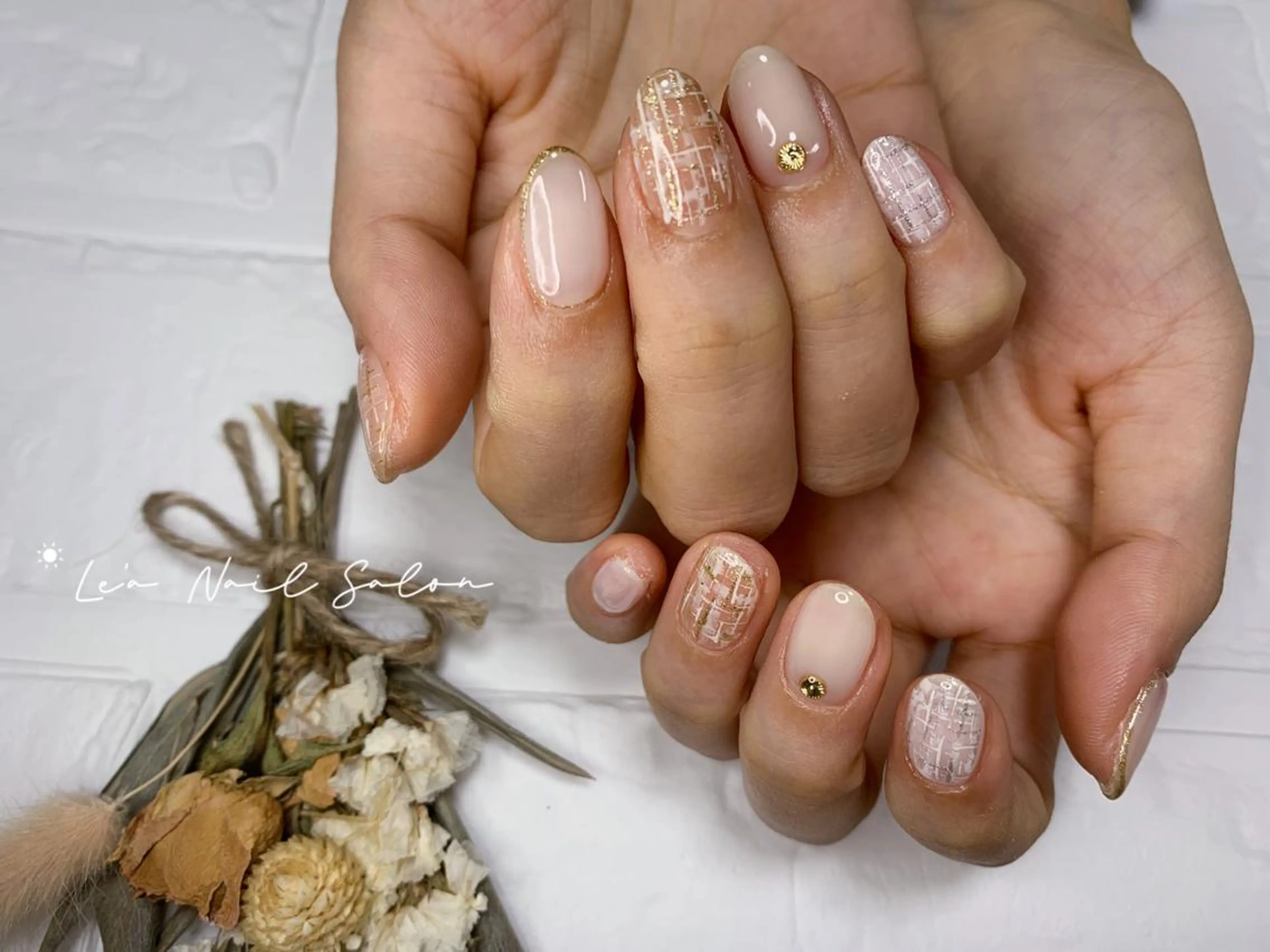 ショート カラー ネイル Le’a NailSalonのネイルデザイン
