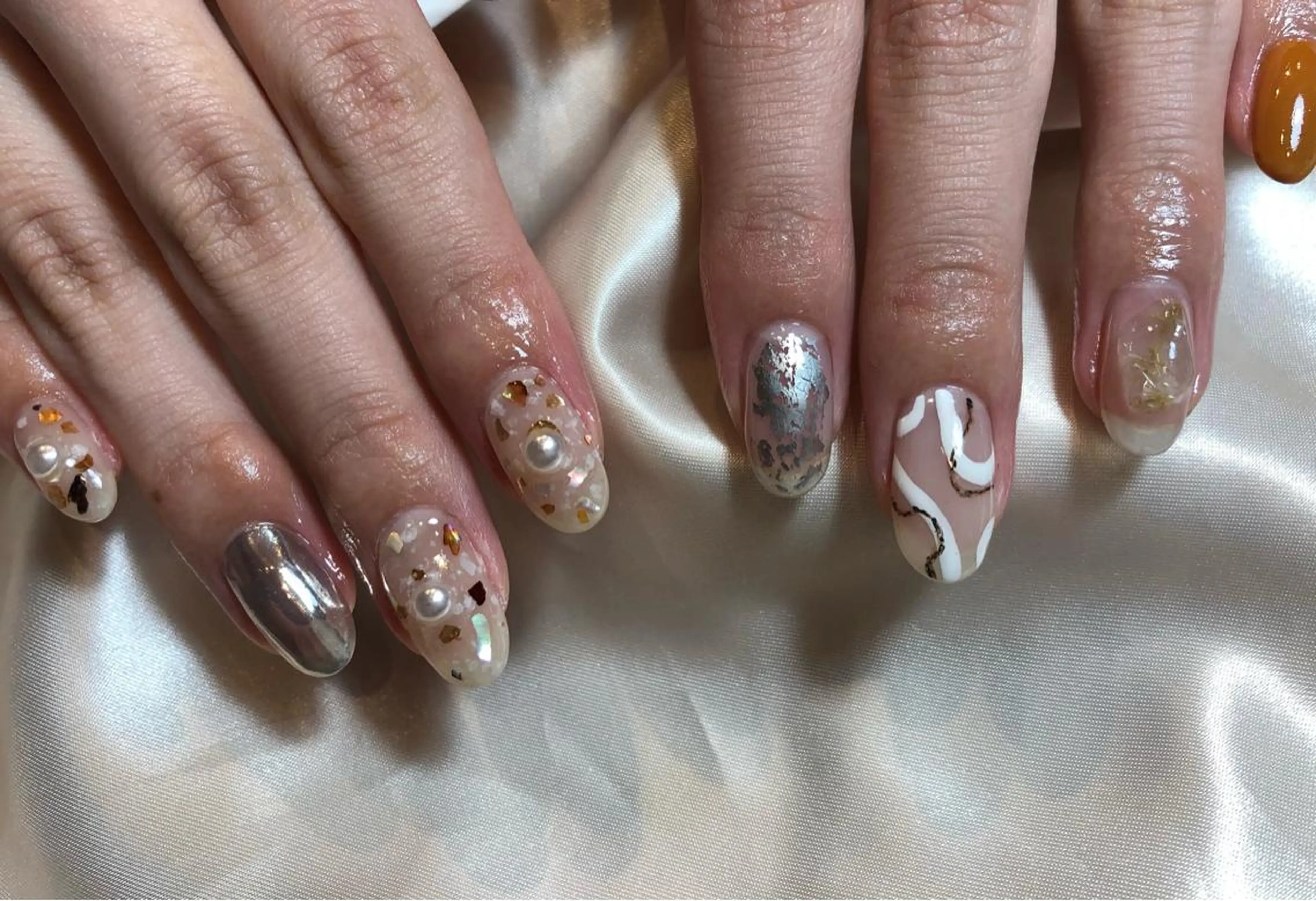 ネイル パラあり！フィルイン 美フォルムのネイルデザイン