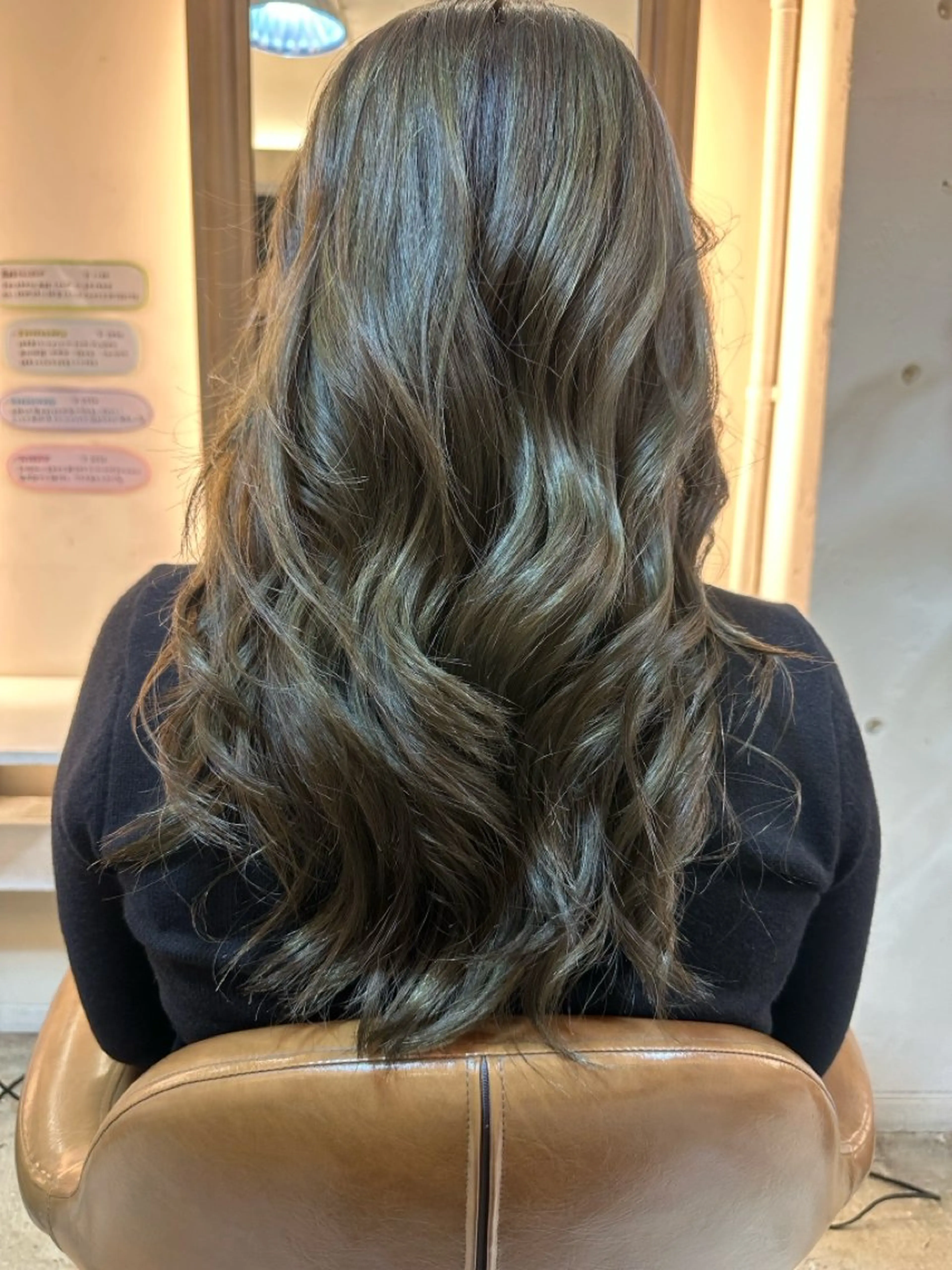 ロング タツキ/レイヤー/ パーマ/艶カラーのヘアスタイル