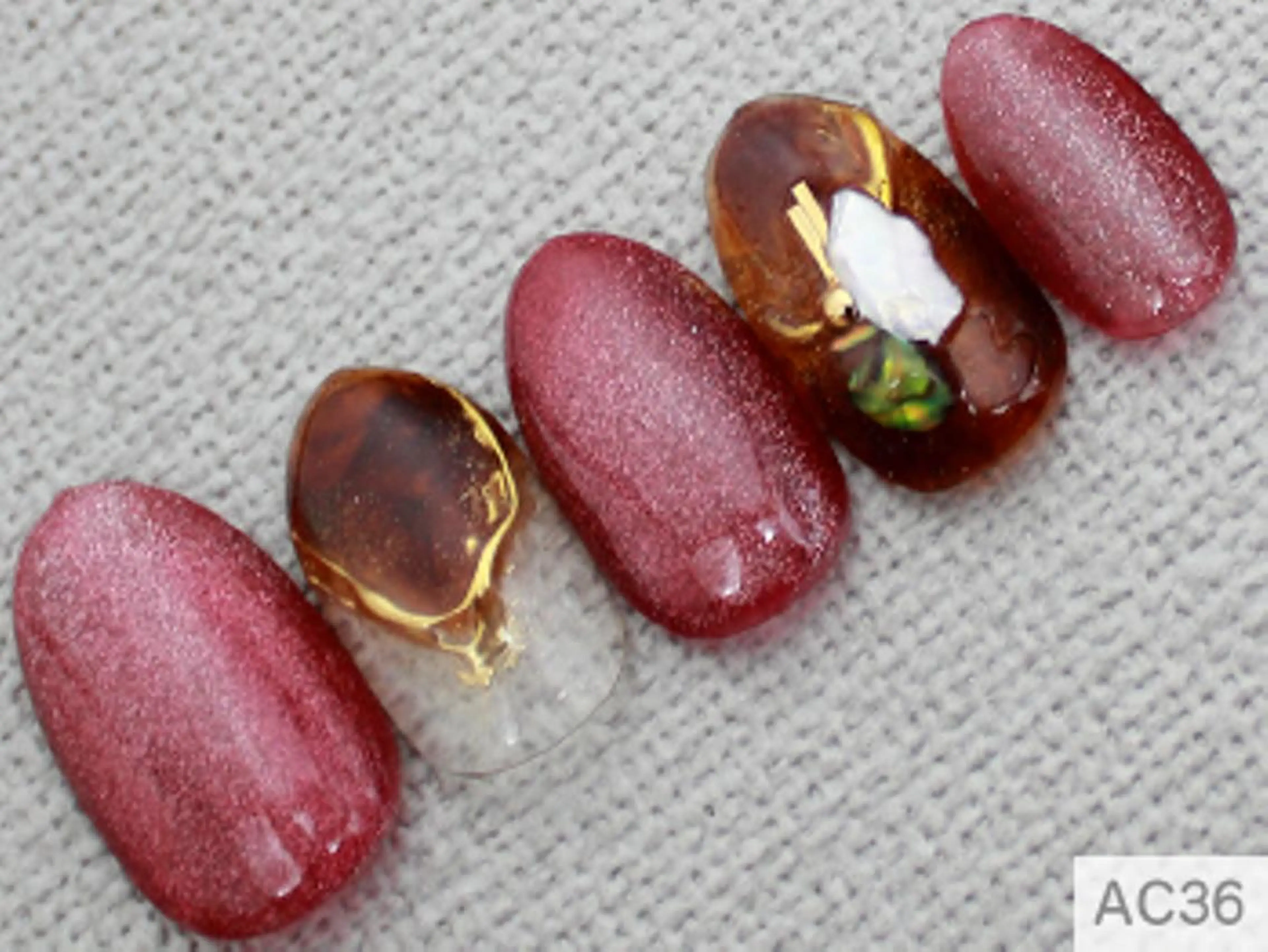 ネイル ジェルネイル マグネットネイル 🤍 Jan🤍のネイルデザイン