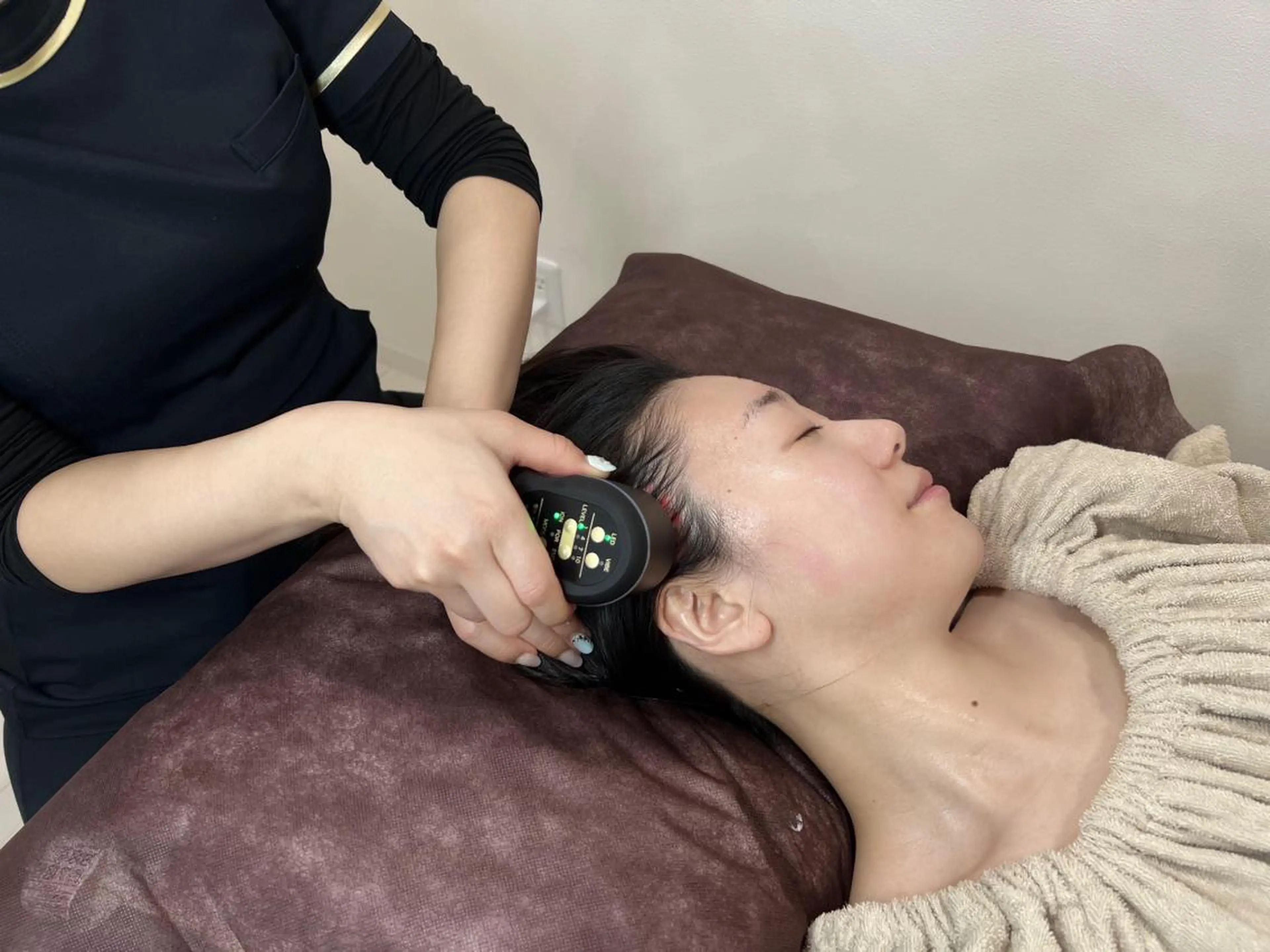 【新規】頭皮ケア♪【電気バリ　ティレット体験】頭皮からリフトアップ　※頭皮美容液付の写真