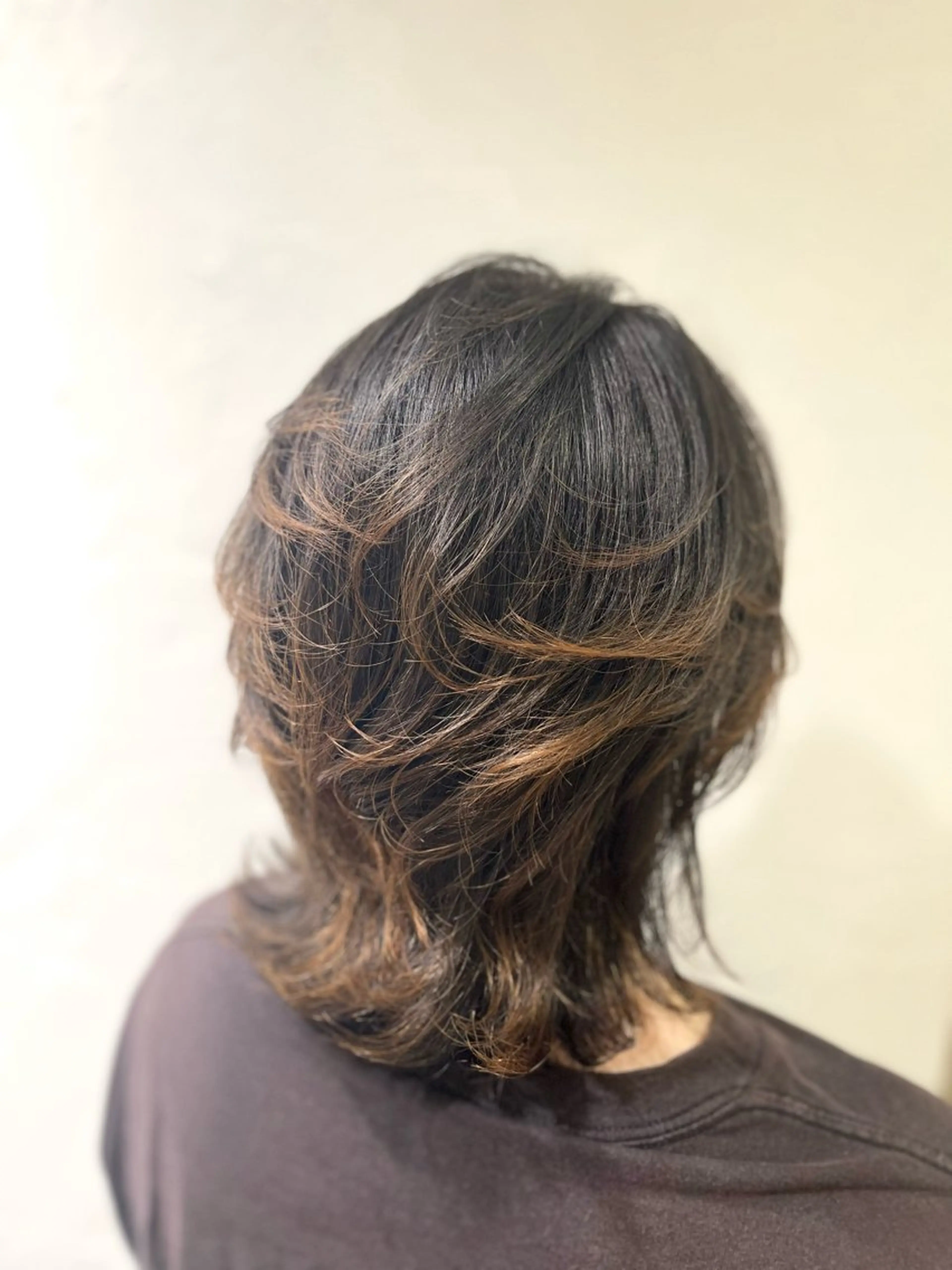 ミディアム カラー メンズ ミディアムレイヤー レイヤーカット カット 美容室stadium 横田ジュンコのヘアスタイル
