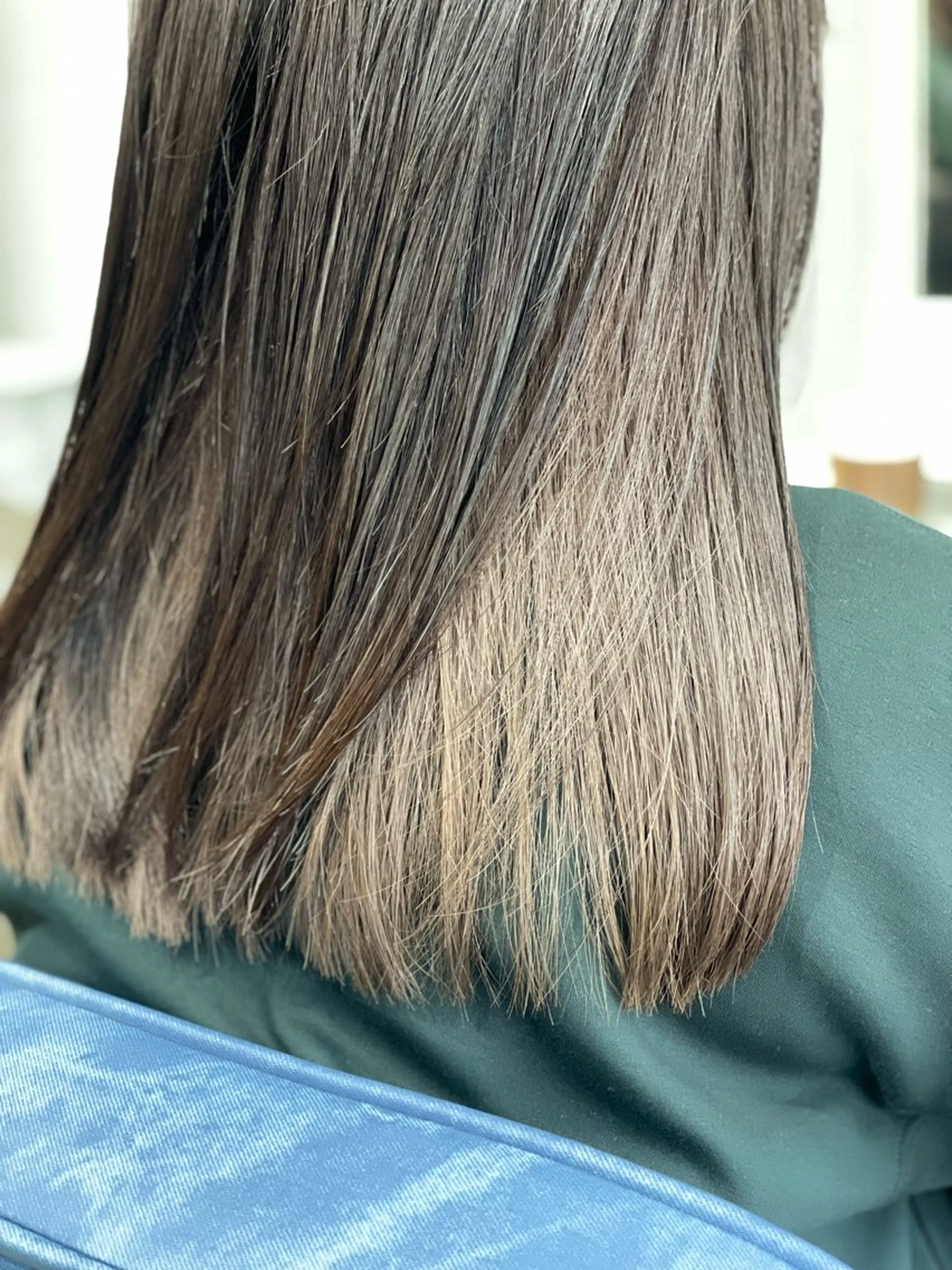 ロング カラー ベージュカラー インナーカラー ミルクティーベージュ Snaly カラー特化ページのヘアスタイル