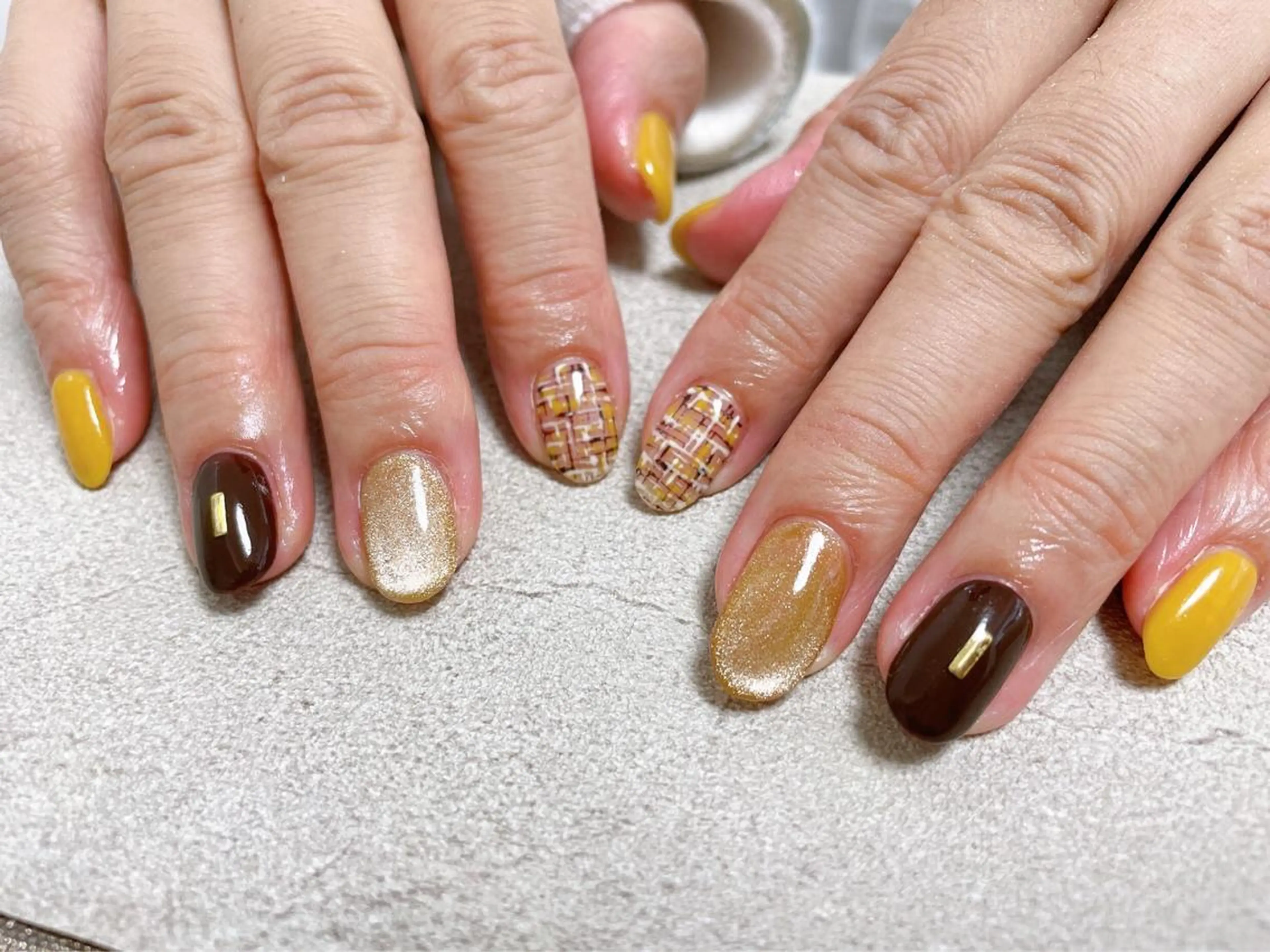 ネイル ツイードネイル ハンドネイル kiki nail &brow二子玉川の眉毛・アイブロウイメージ