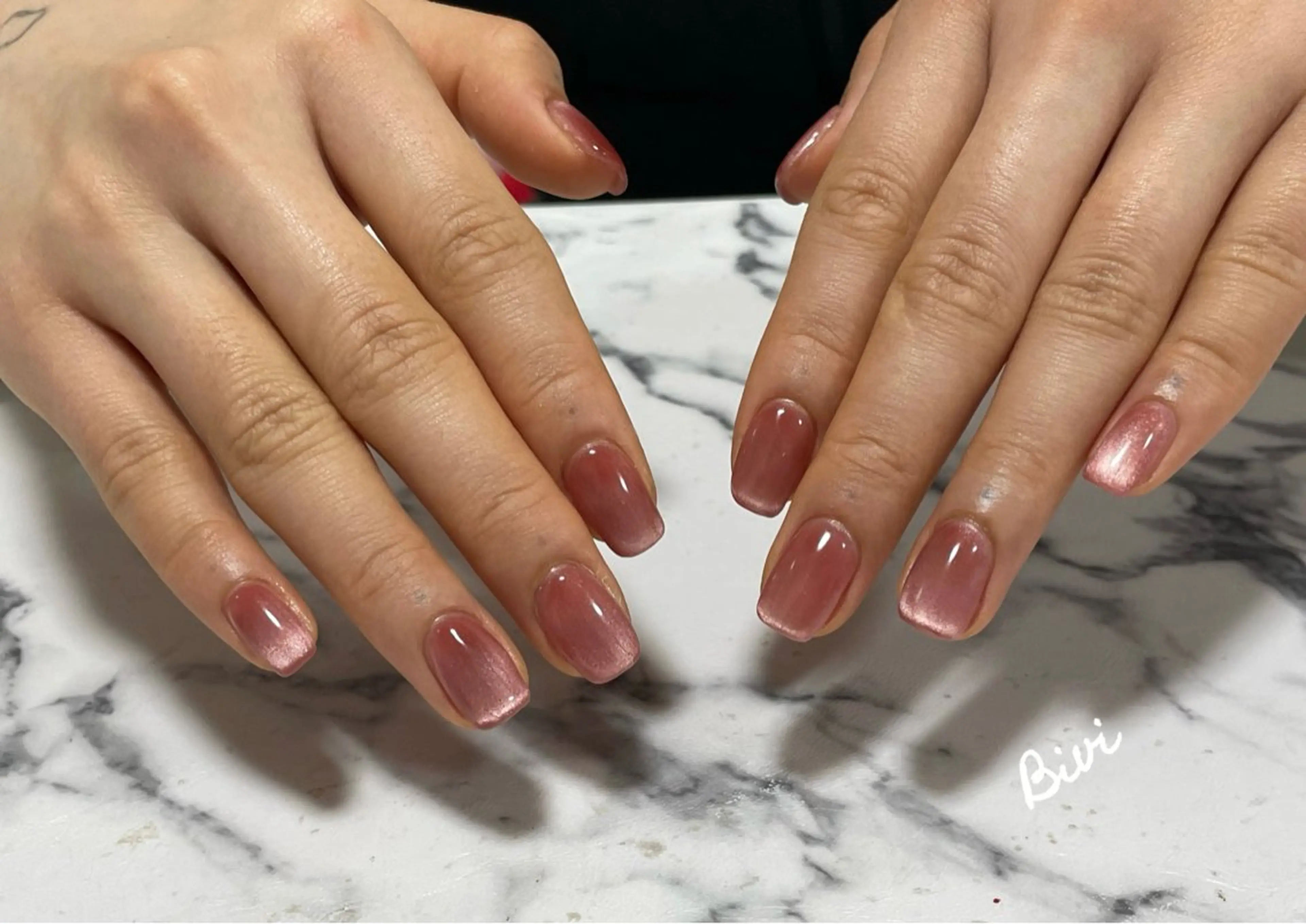 ネイル アートネイル フラッシュネイル ラメ(グリッター) マグネットネイル シルバー ハンドネイル ハンドケア ♡Bivi♡自爪に 優しいネイルサロンのネイルデザイン