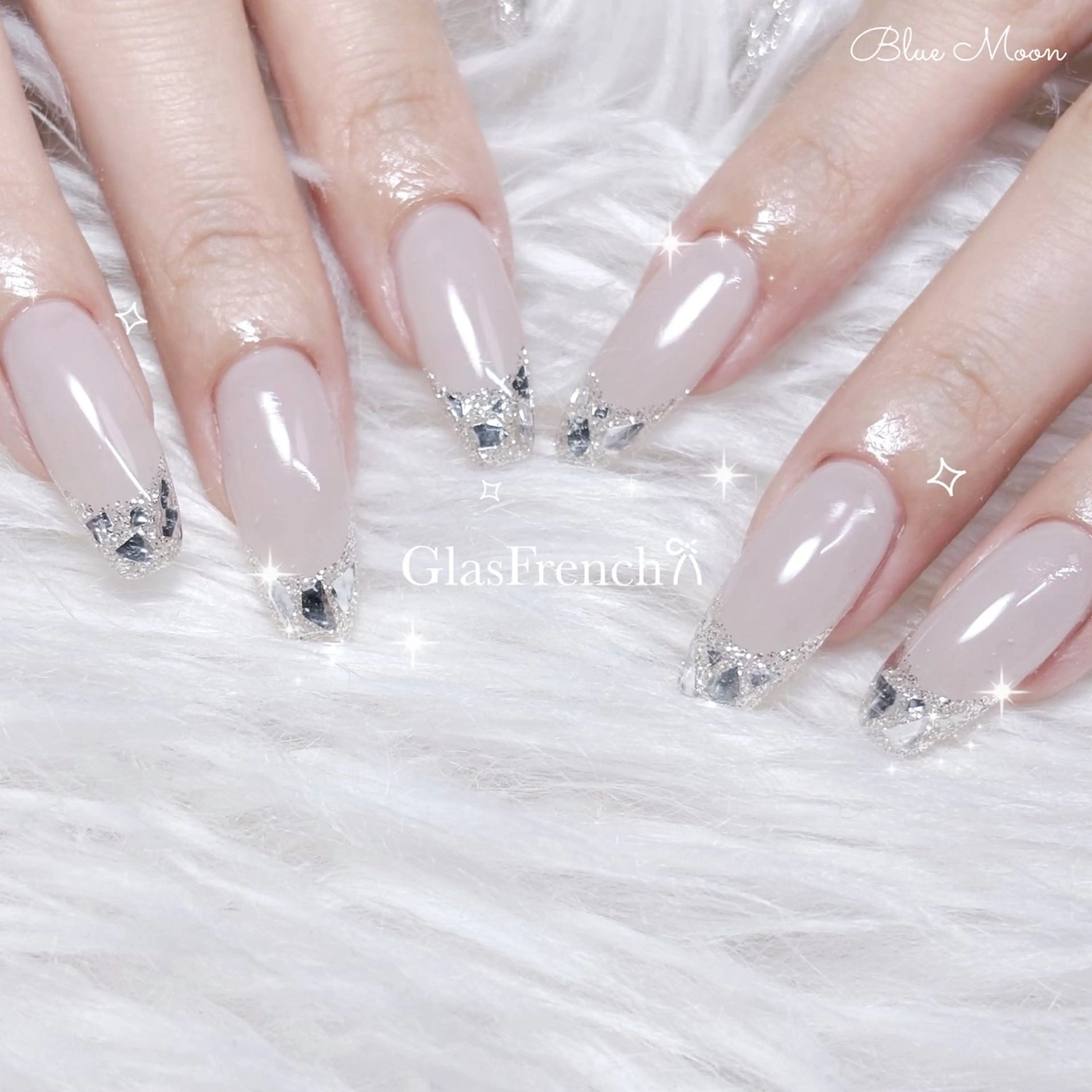 ネイル ホログラムネイル ハンドネイル ハンドケア nail salon Blue Moonのネイルデザイン