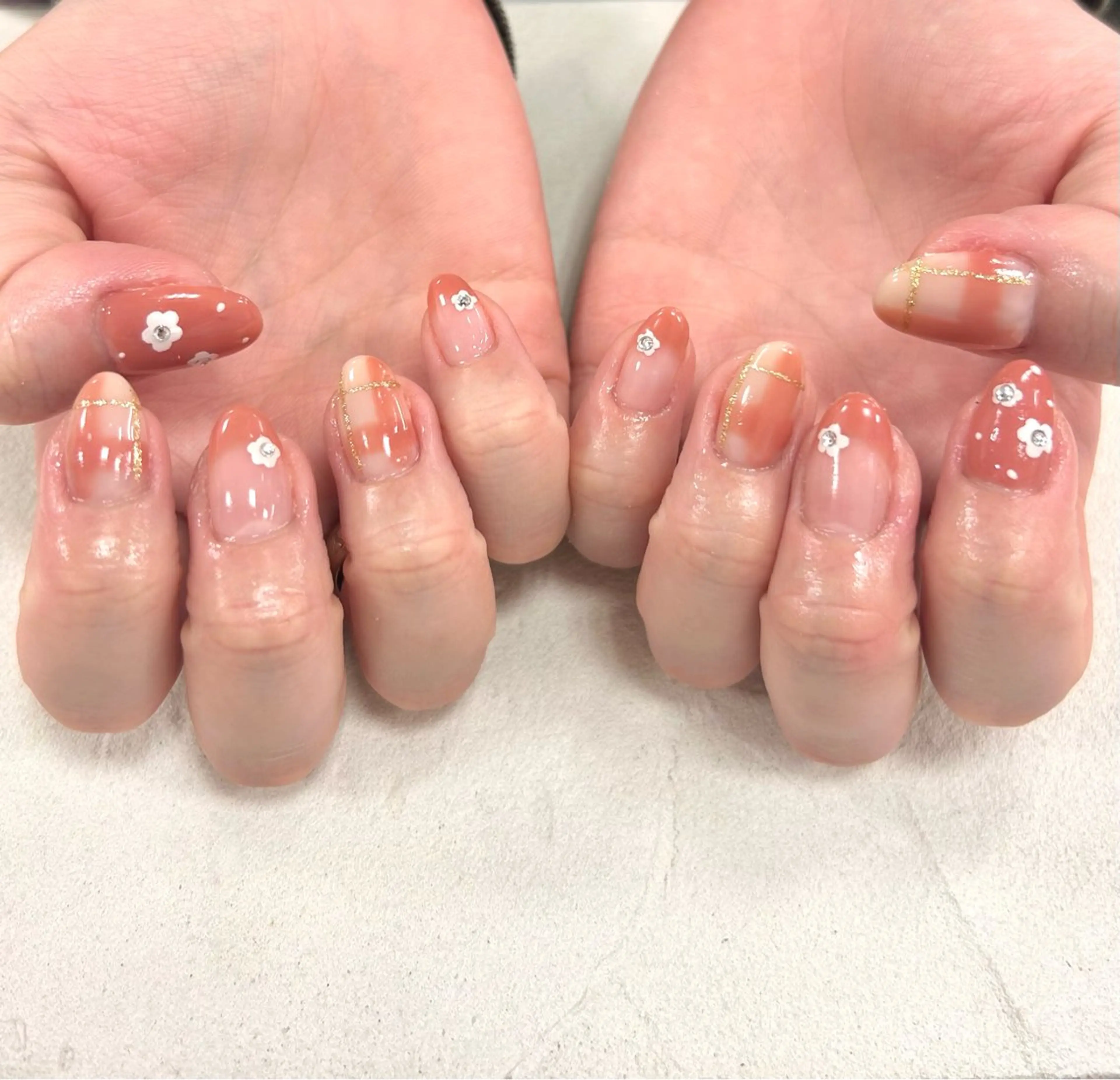 ネイル ハンドネイル Bianca  🎀 Hayakawaのネイルデザイン