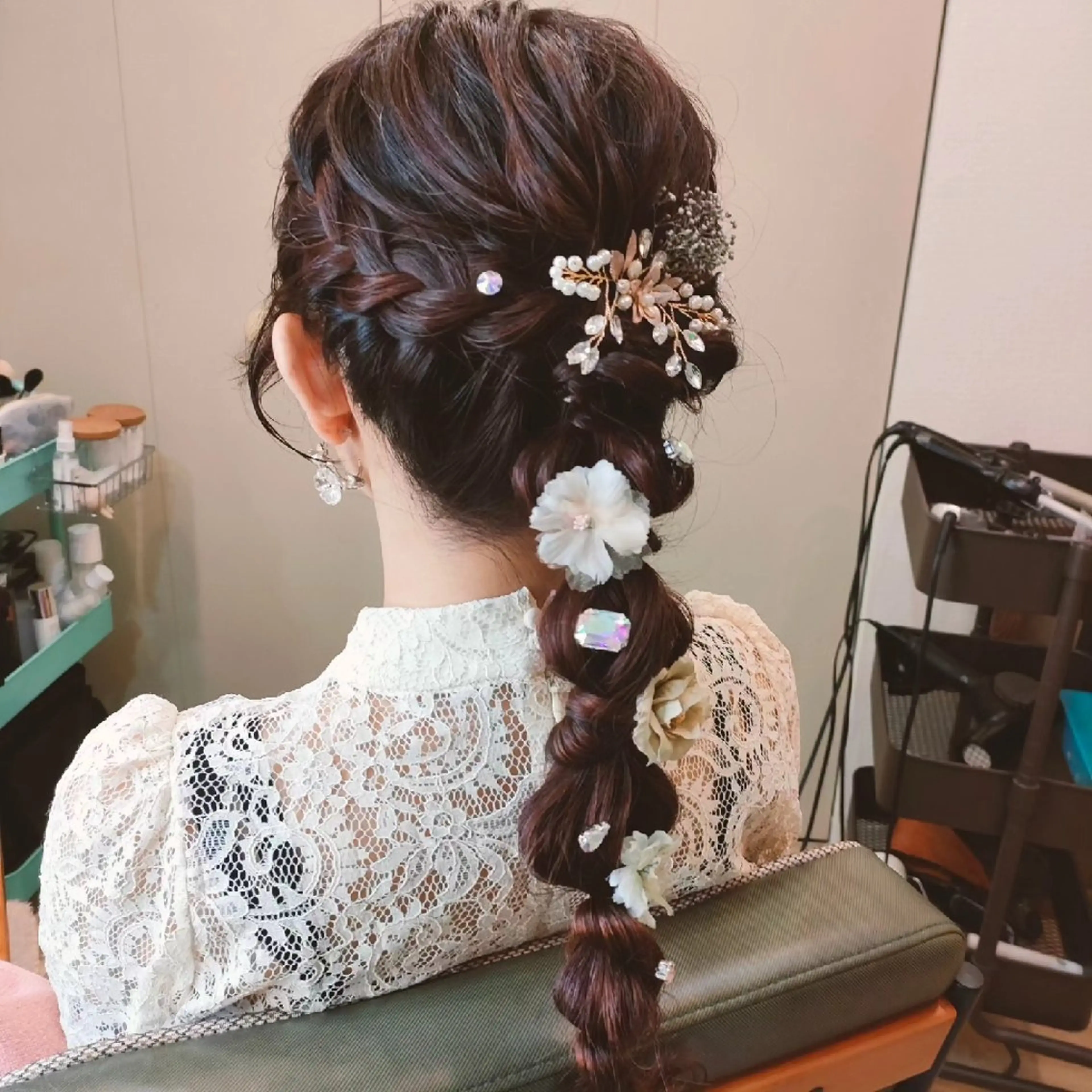 ヘアアレンジ 髪飾り HempBeauty 浅野アサミのヘアスタイル