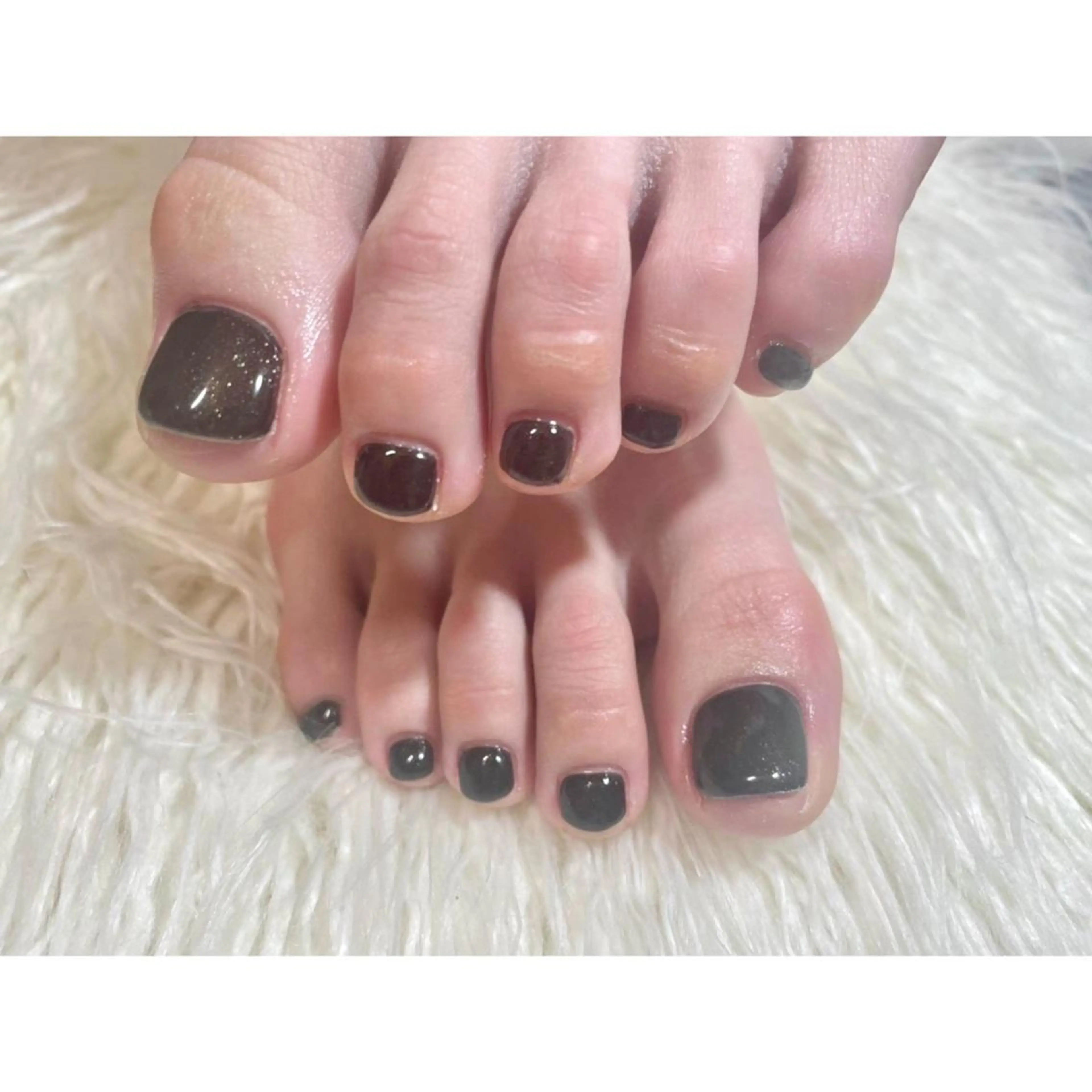 ネイル フットネイル ワンカラーネイル フットネイル Nail salon LuaRのネイルデザイン