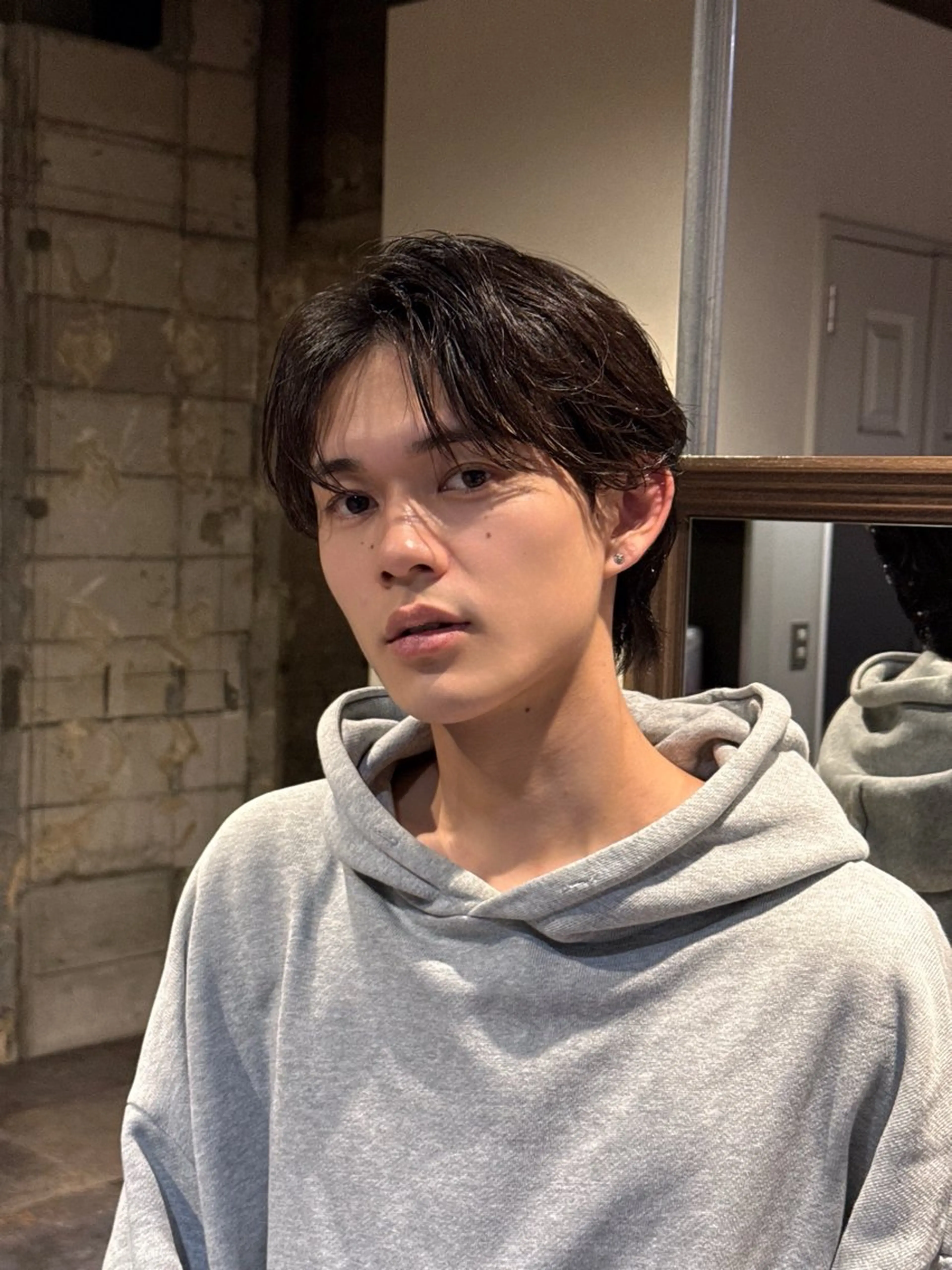 ショート パーマ メンズ センターパート ダウンパーマ メンズパーマ ニュアンスパーマ カット パーマ 縮毛矯正 メンズ/佐藤 恒輝のヘアスタイル