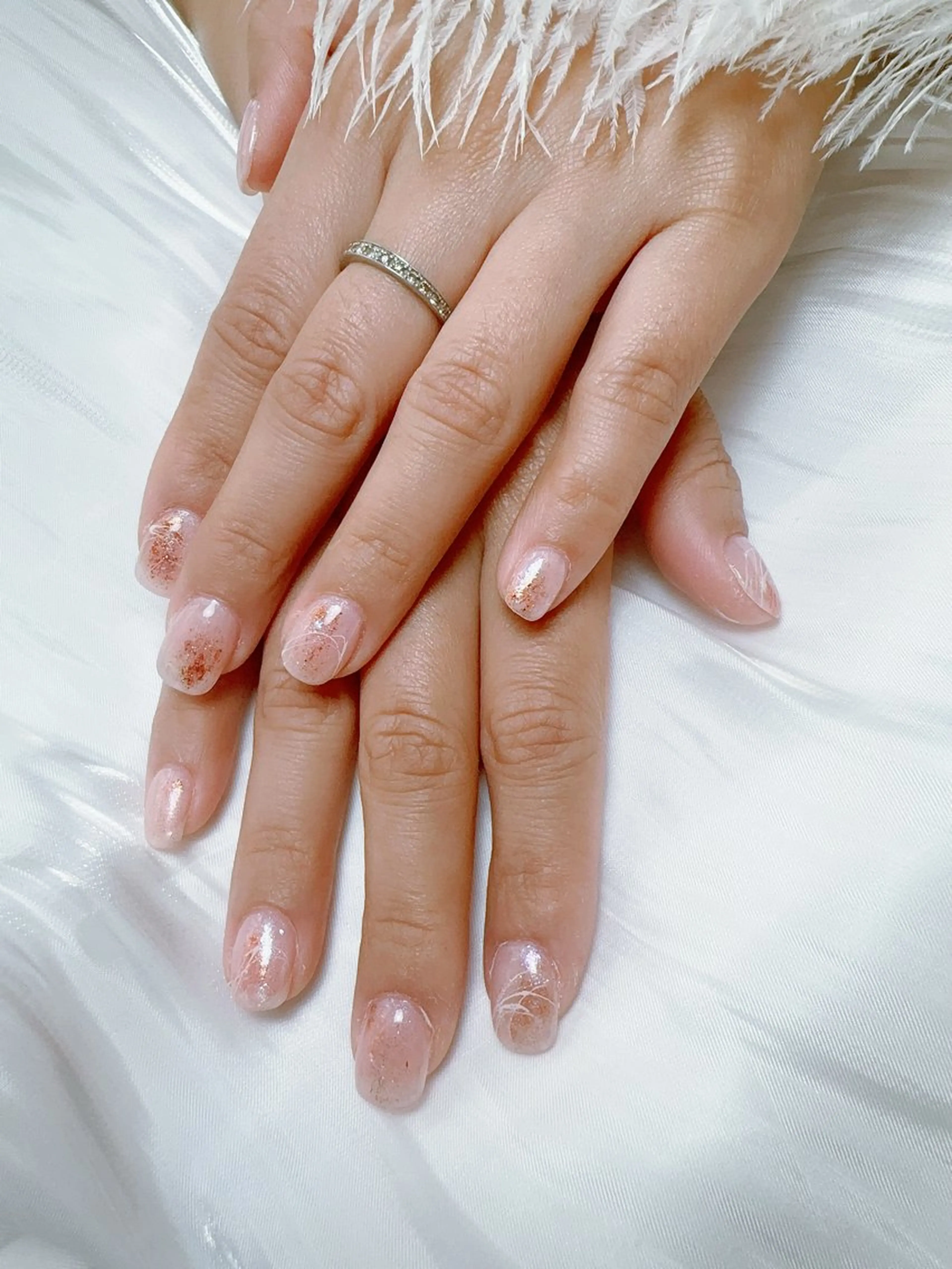 定額デザインA❣️ (初回ジェルオフ無料ケア込み)再来他店オフ＋500円。　色変更ok👌一色追加別途料金＋500円。の写真