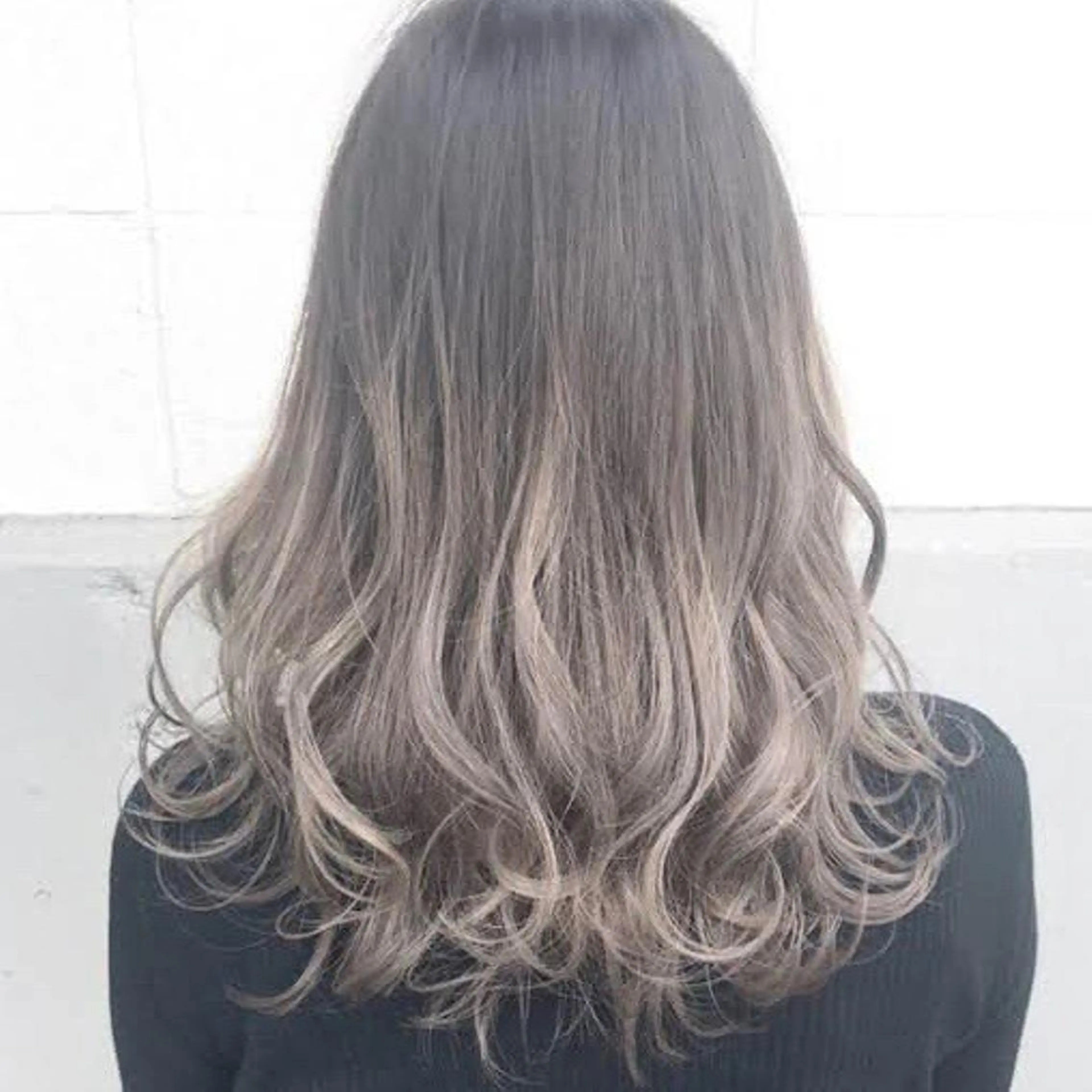 ロング R ri R takagiのヘアスタイル