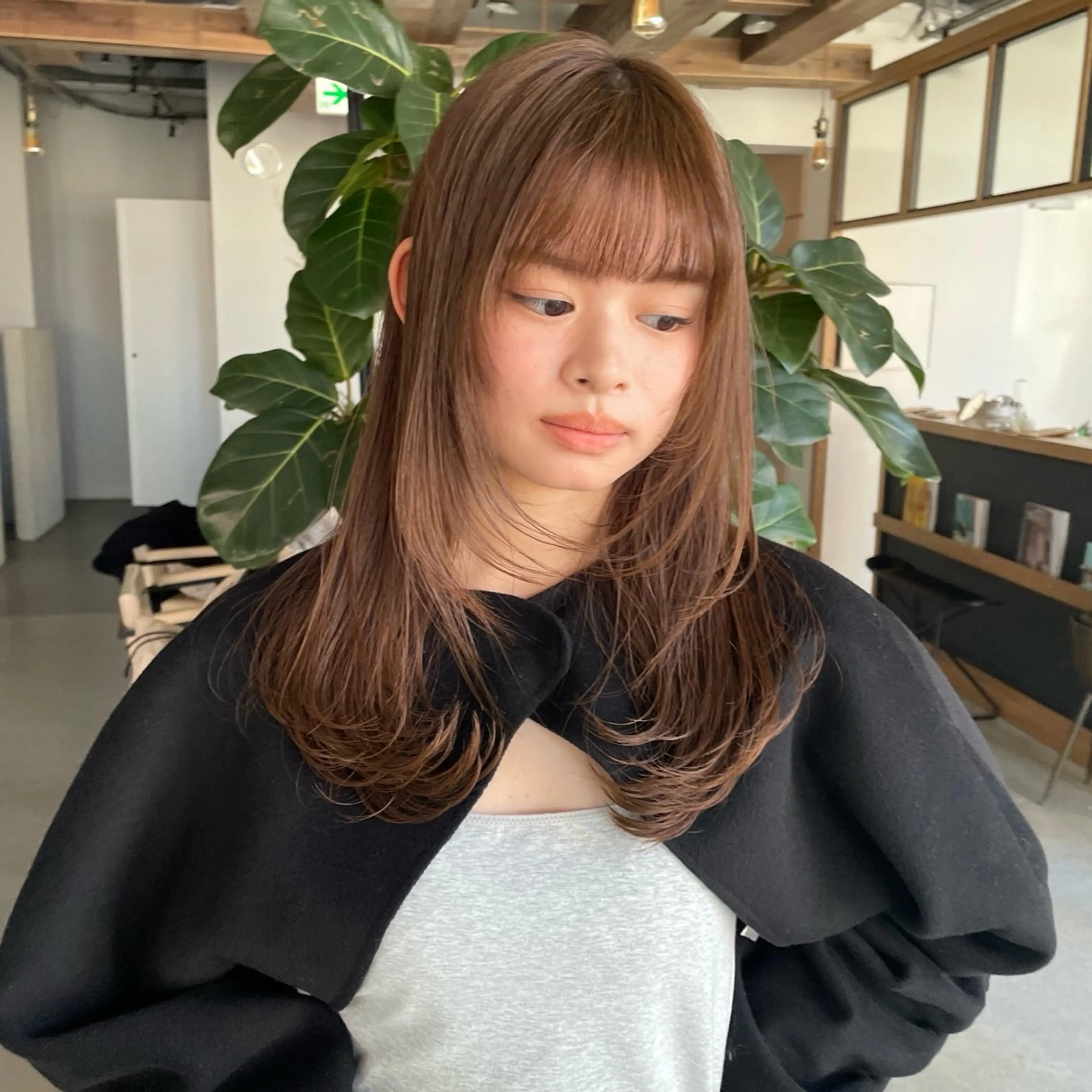 〈🧼4/8,9限定🧼〉ミディアムカット+ 保湿トリートメント🫧8日20:00​〜​ 9日21:00​〜​の写真