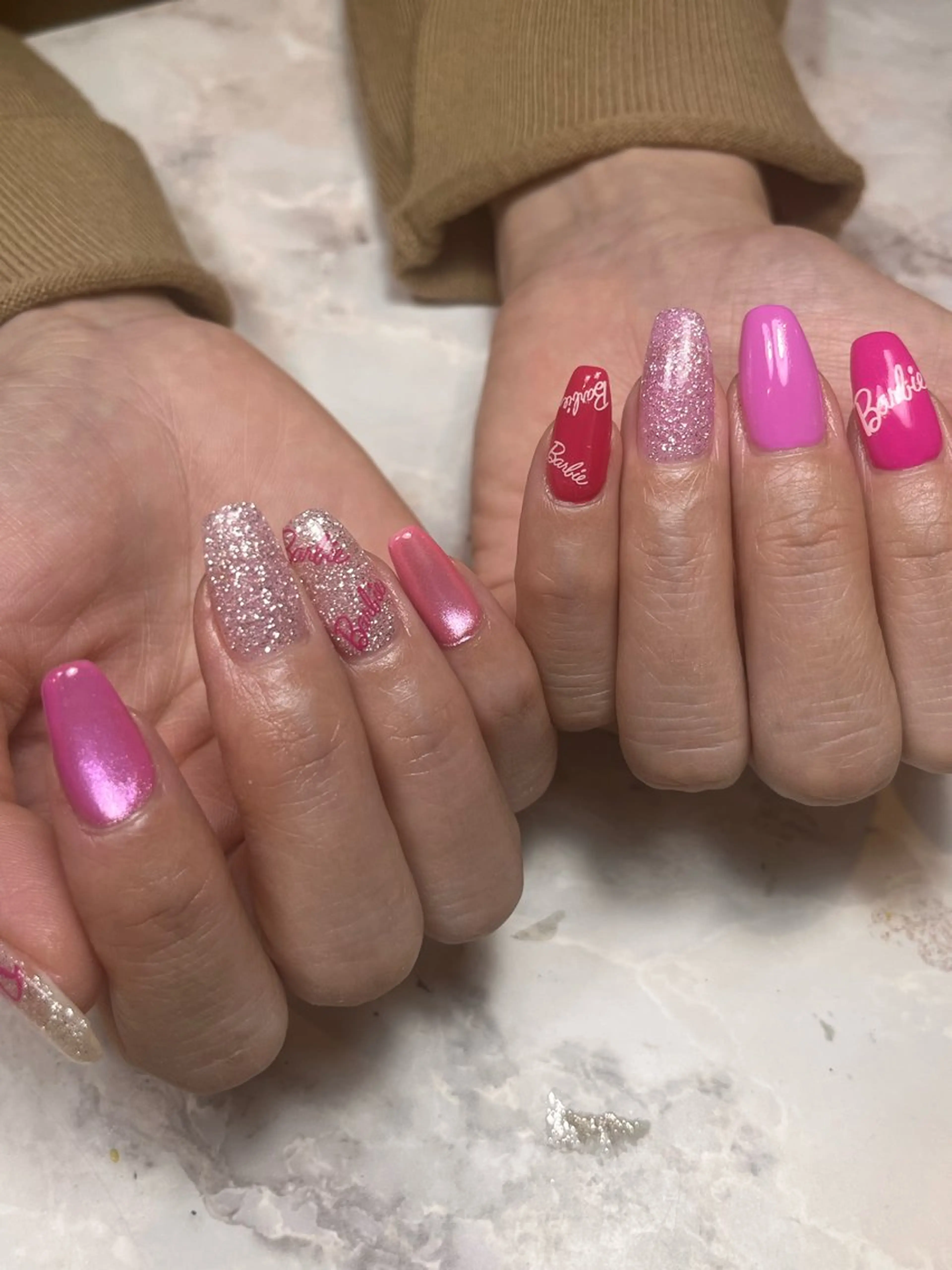 セミロング KINUGASA YUKAのネイルデザイン