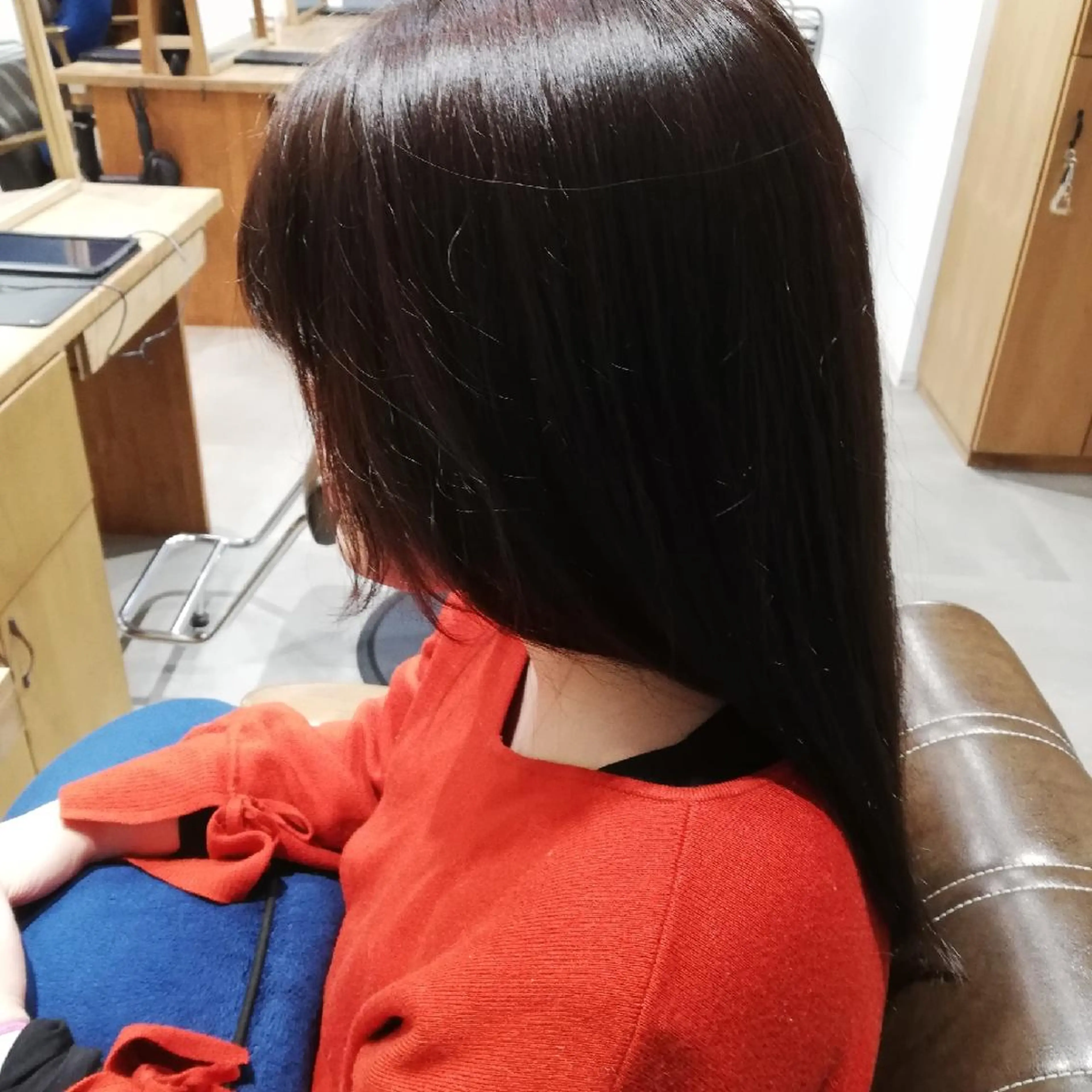 ロング カラー トリートメント 安岡美咲✂︎ 艶カラー/髪質改善のヘアスタイル