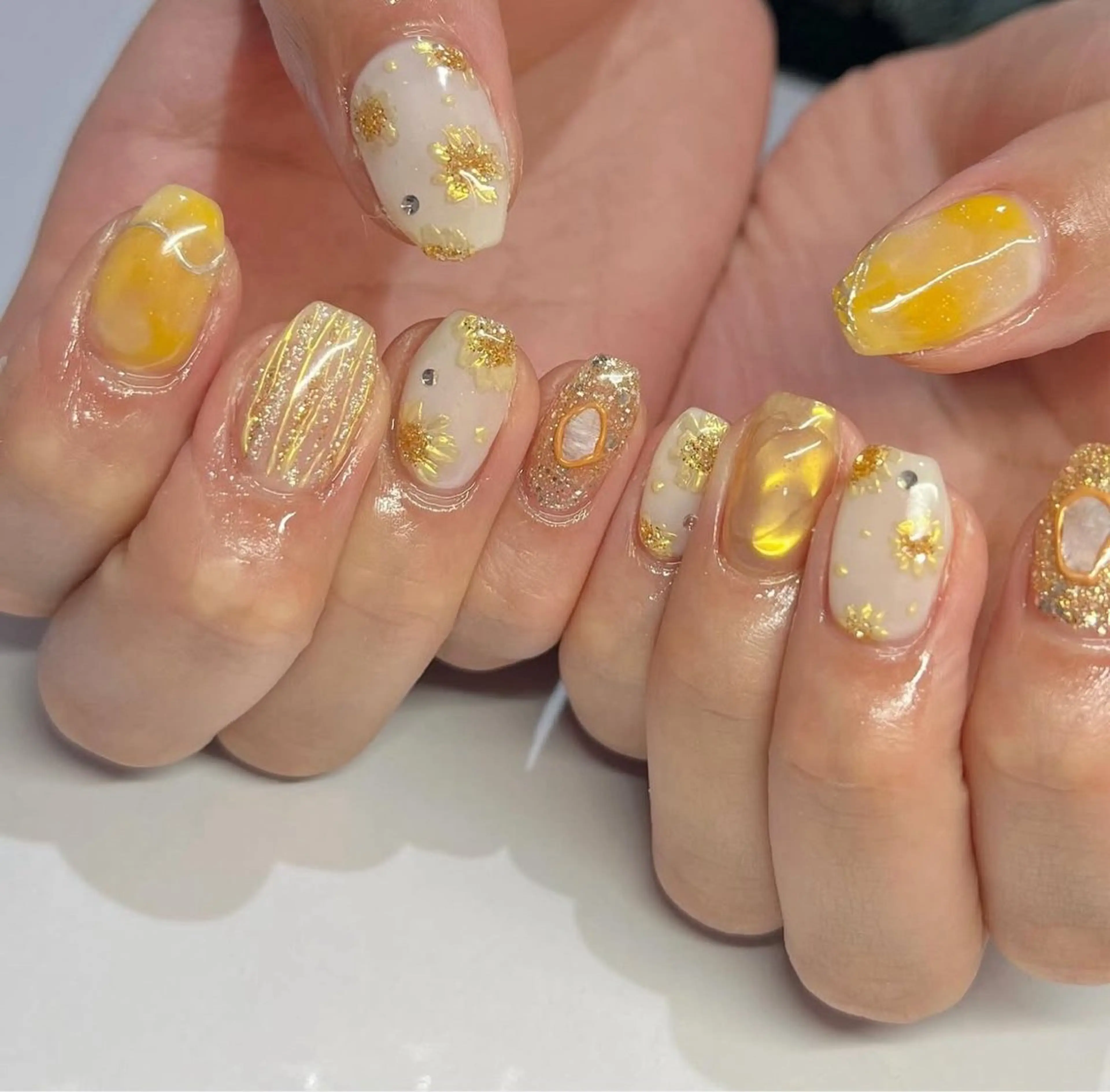 ネイル アートネイル フラワーネイル ミラーネイル ニュアンスネイル CLALA MIYUのネイルデザイン